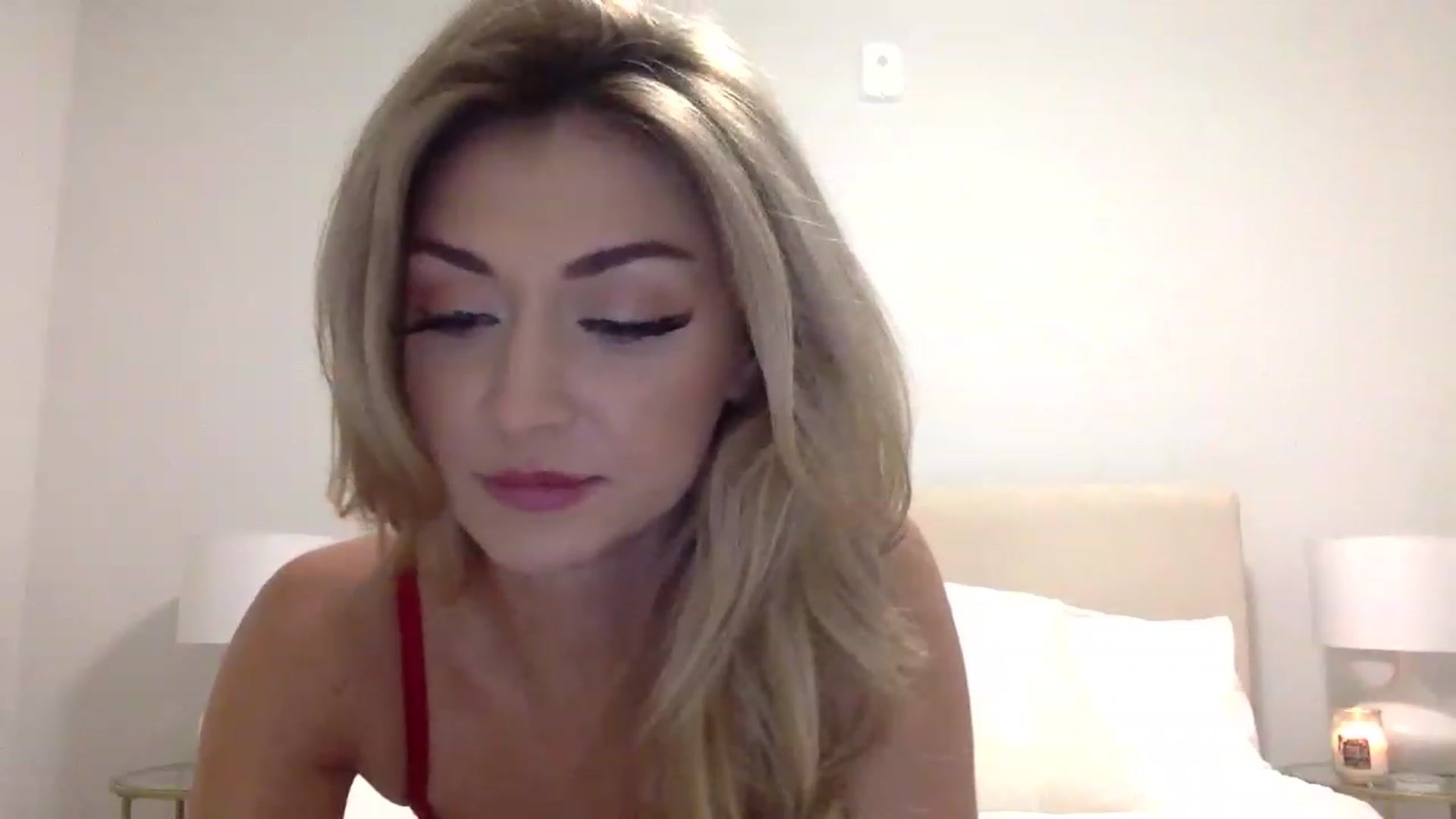 Gallery image thumbnail from JessaxJade's myfreecams stream on, 12/03/2022, 06:32 image 7 of 20