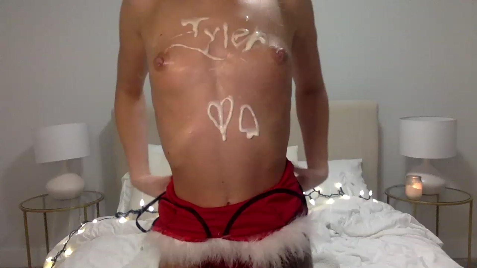 Gallery image thumbnail from JessaxJade's myfreecams stream on, 12/18/2022, 05:52 image 13 of 20