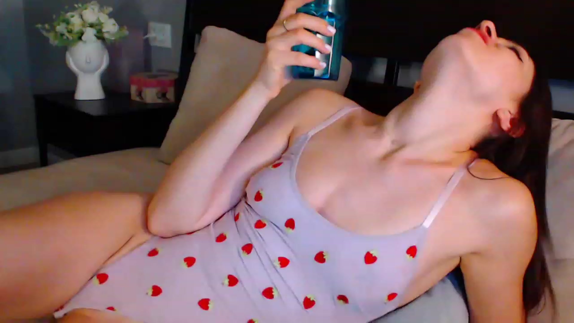 Gallery image thumbnail from JesseJane's myfreecams stream on, 03/08/2023, 24:02 image 6 of 20