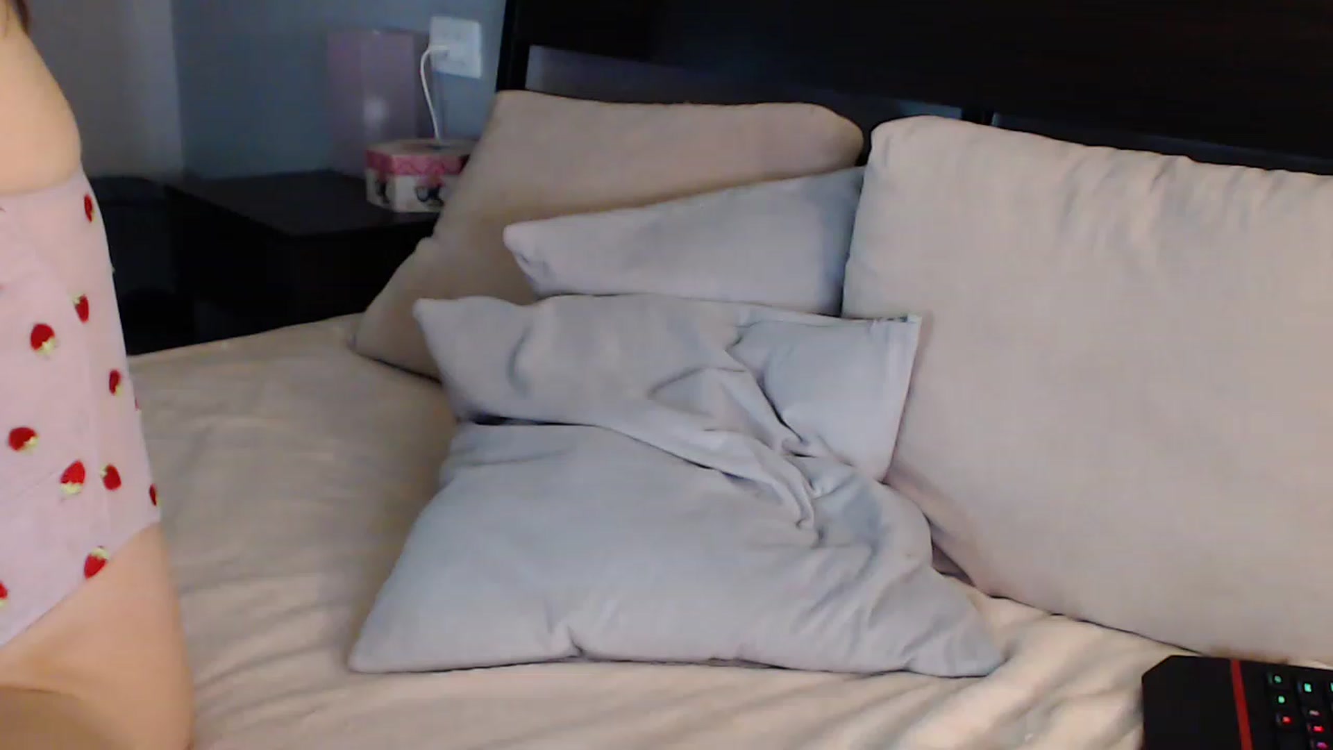 Gallery image thumbnail from JesseJane's myfreecams stream on, 05/10/2023, 21:38 image 9 of 20