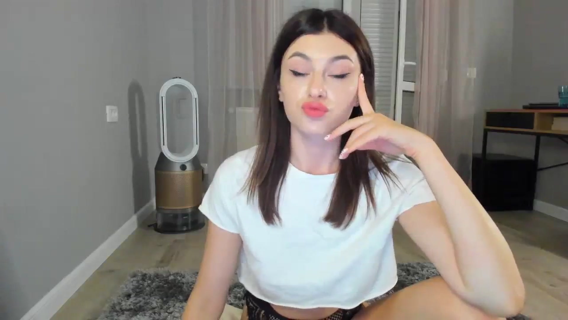 Gallery image thumbnail from JesseJane's myfreecams stream on, 07/31/2023, 22:49 image 15 of 20