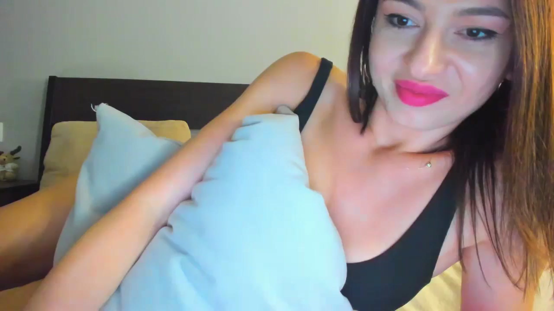 Gallery image thumbnail from JesseJane's myfreecams stream on, 10/12/2023, 24:38 image 18 of 20