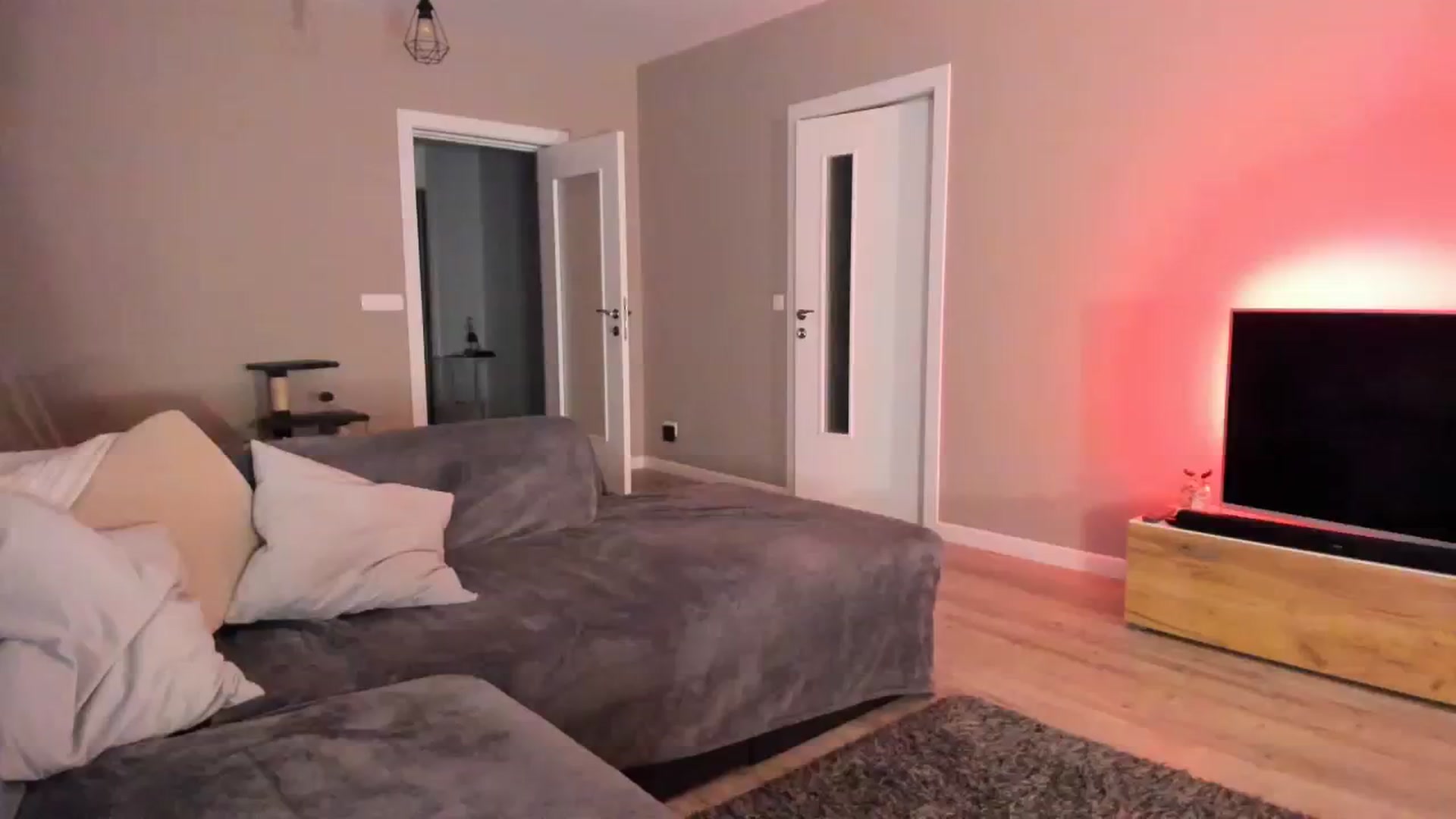 Gallery image thumbnail from JesseJane's myfreecams stream on, 10/29/2023, 22:10 image 1 of 20