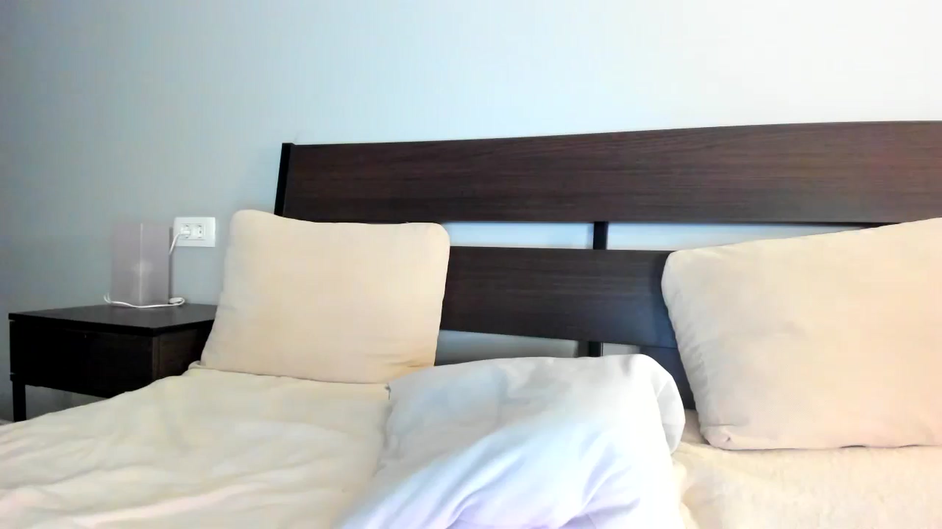 Gallery image thumbnail from JesseJane's myfreecams stream on, 04/01/2024, 21:37 image 14 of 20