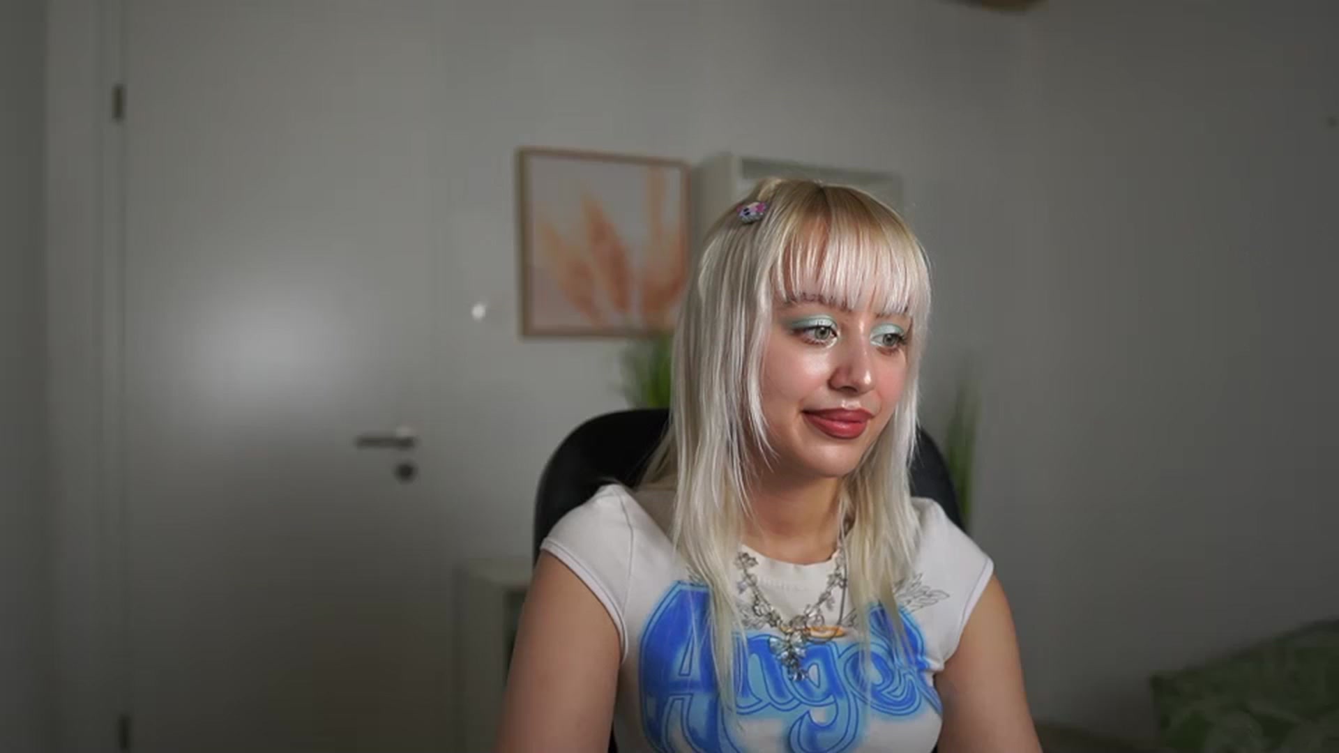 Gallery image thumbnail from JesseJane__'s myfreecams stream on, 02/16/2024, 15:18 image 11 of 20