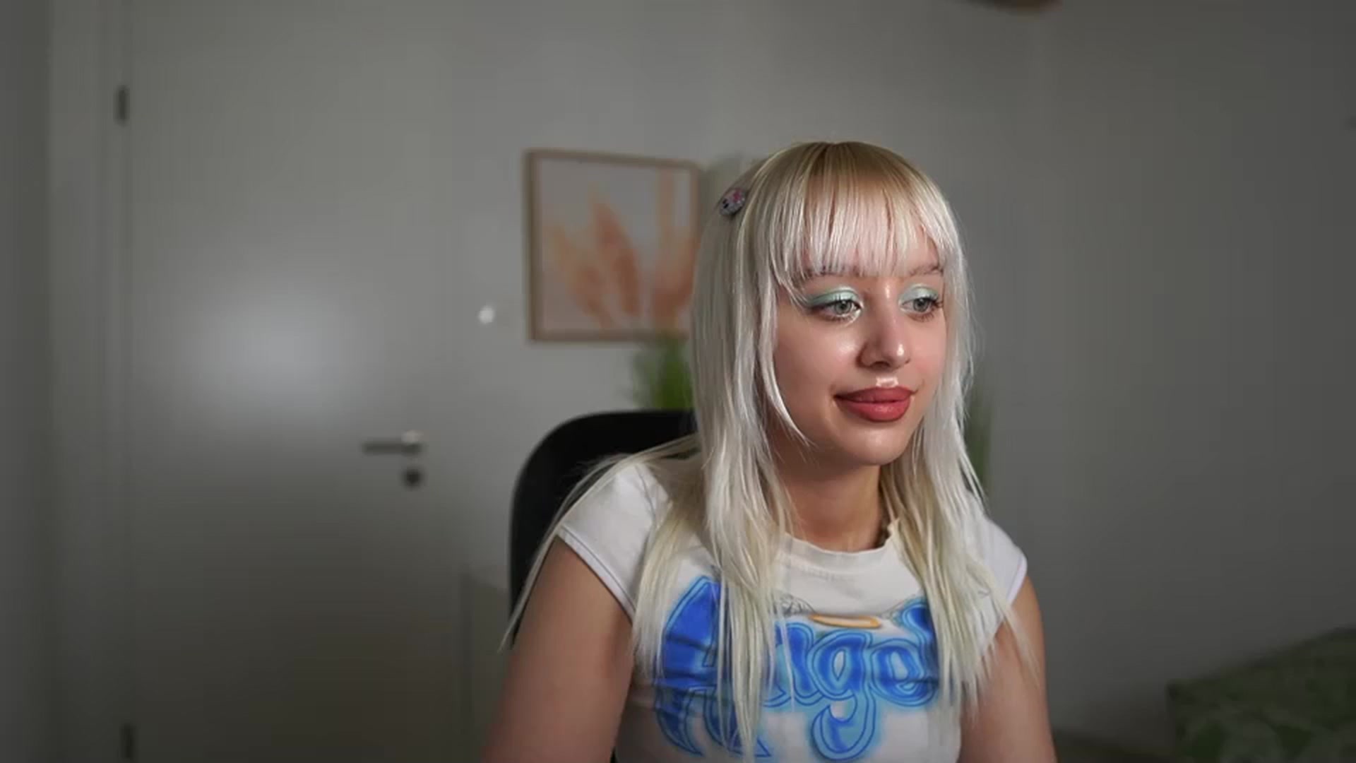 Gallery image thumbnail from JesseJane__'s myfreecams stream on, 02/16/2024, 18:55 image 19 of 20