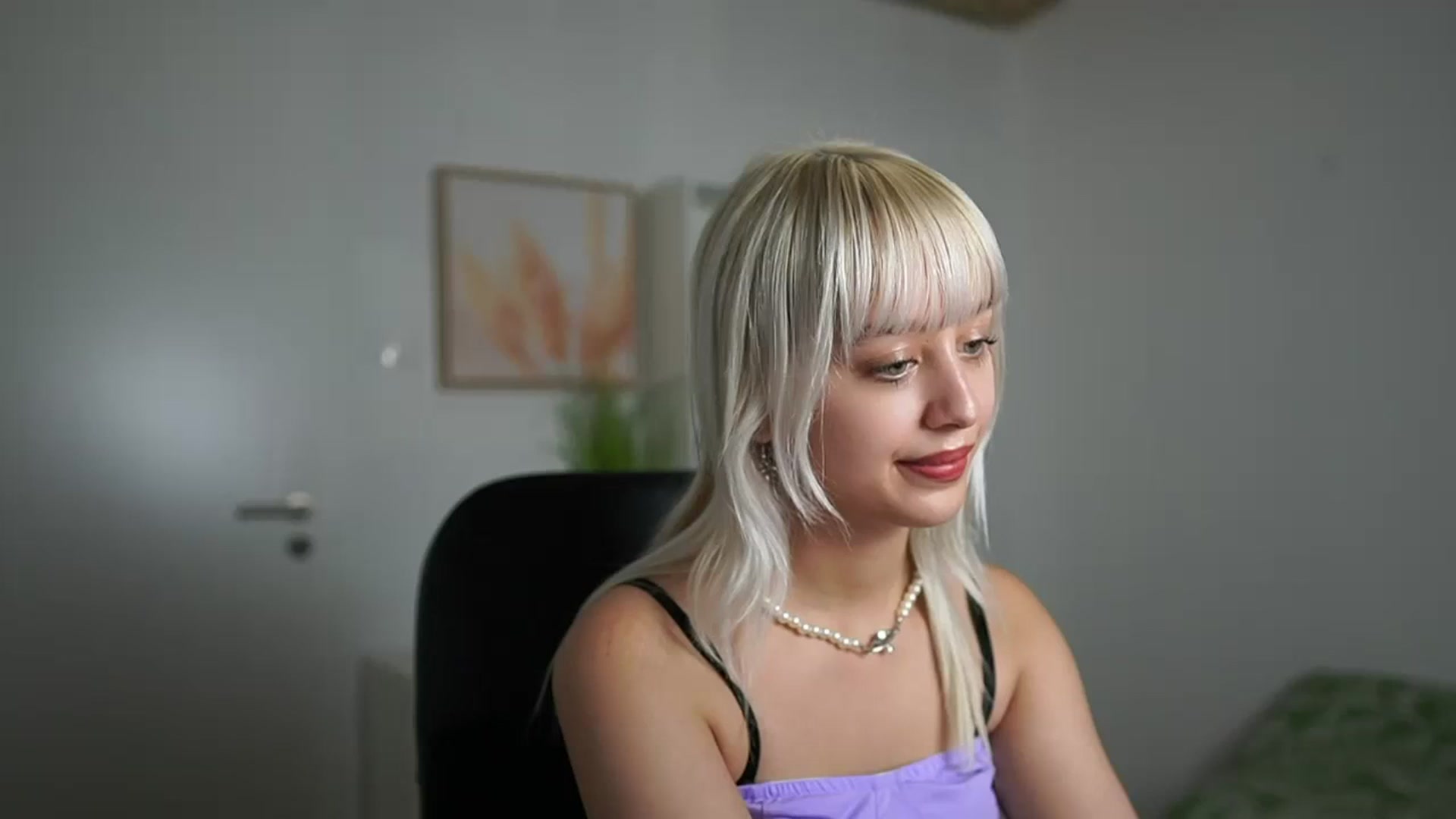Gallery image thumbnail from JesseJane__'s myfreecams stream on, 02/18/2024, 12:51 image 1 of 20
