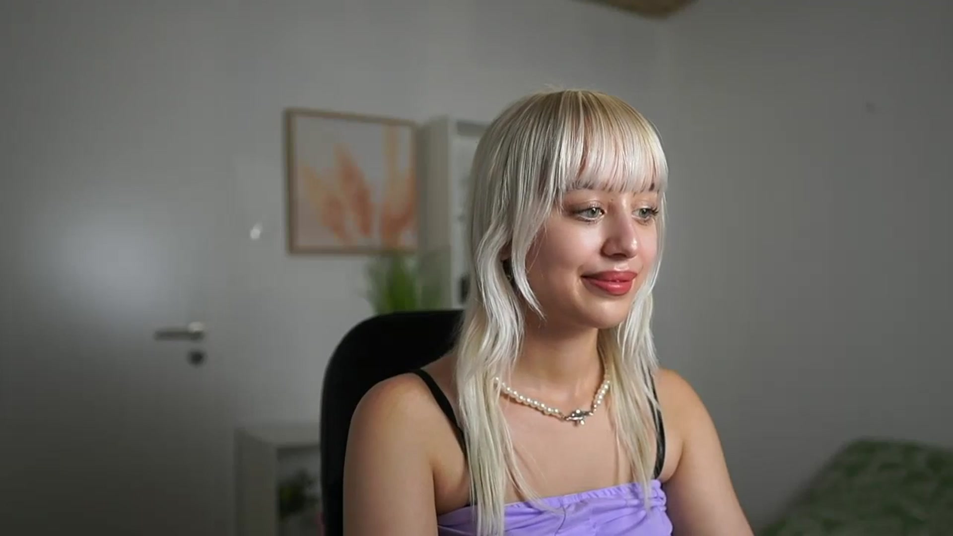 Gallery image thumbnail from JesseJane__'s myfreecams stream on, 02/18/2024, 12:51 image 8 of 20