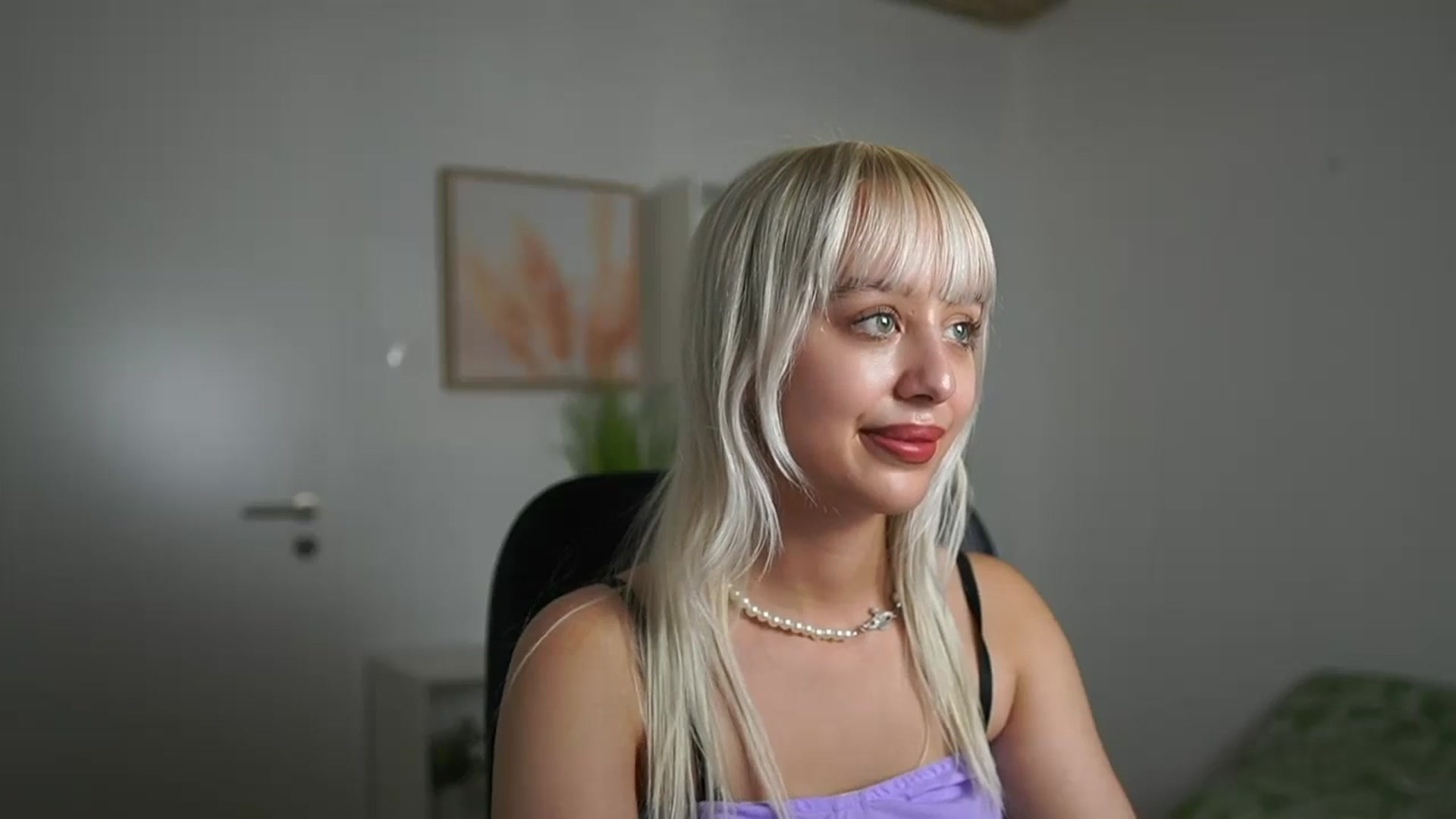 Gallery image thumbnail from JesseJane__'s myfreecams stream on, 02/18/2024, 12:51 image 18 of 20