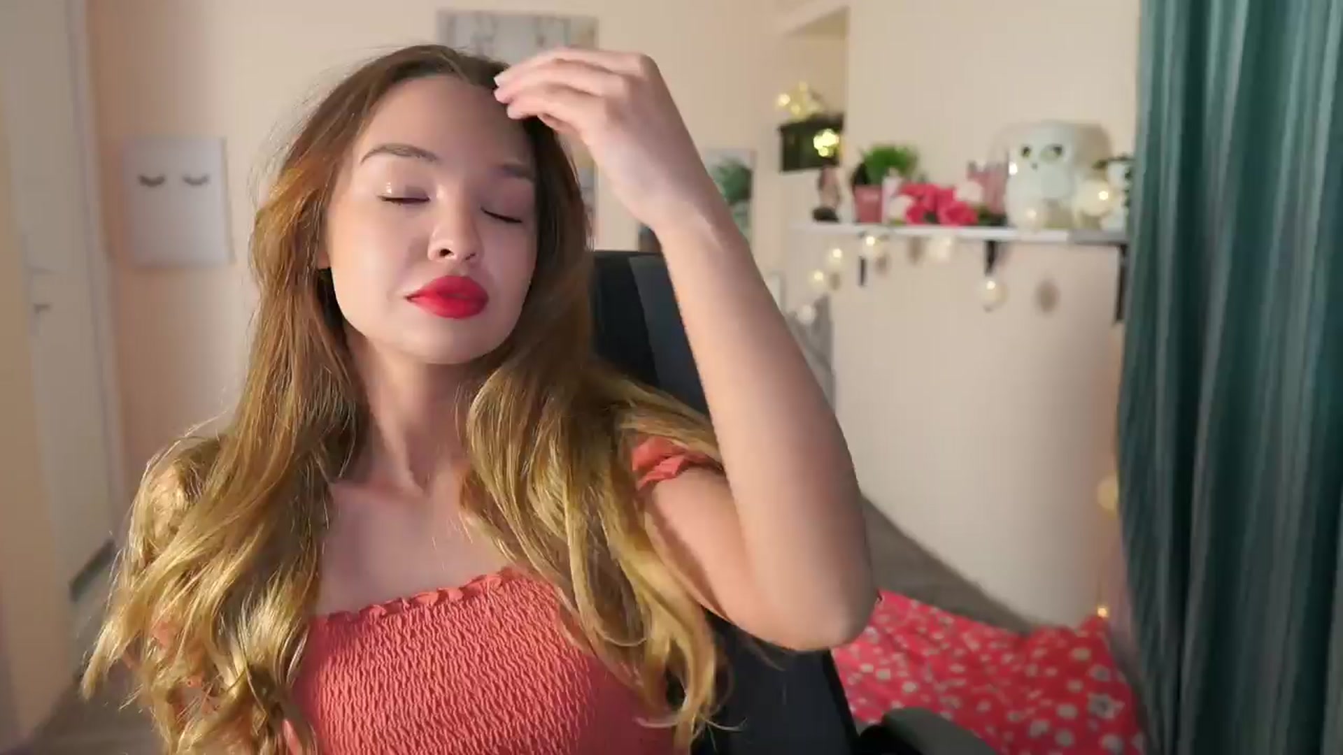Gallery image thumbnail from Jesse__Jane__'s myfreecams stream on, 03/29/2024, 09:34 image 10 of 20