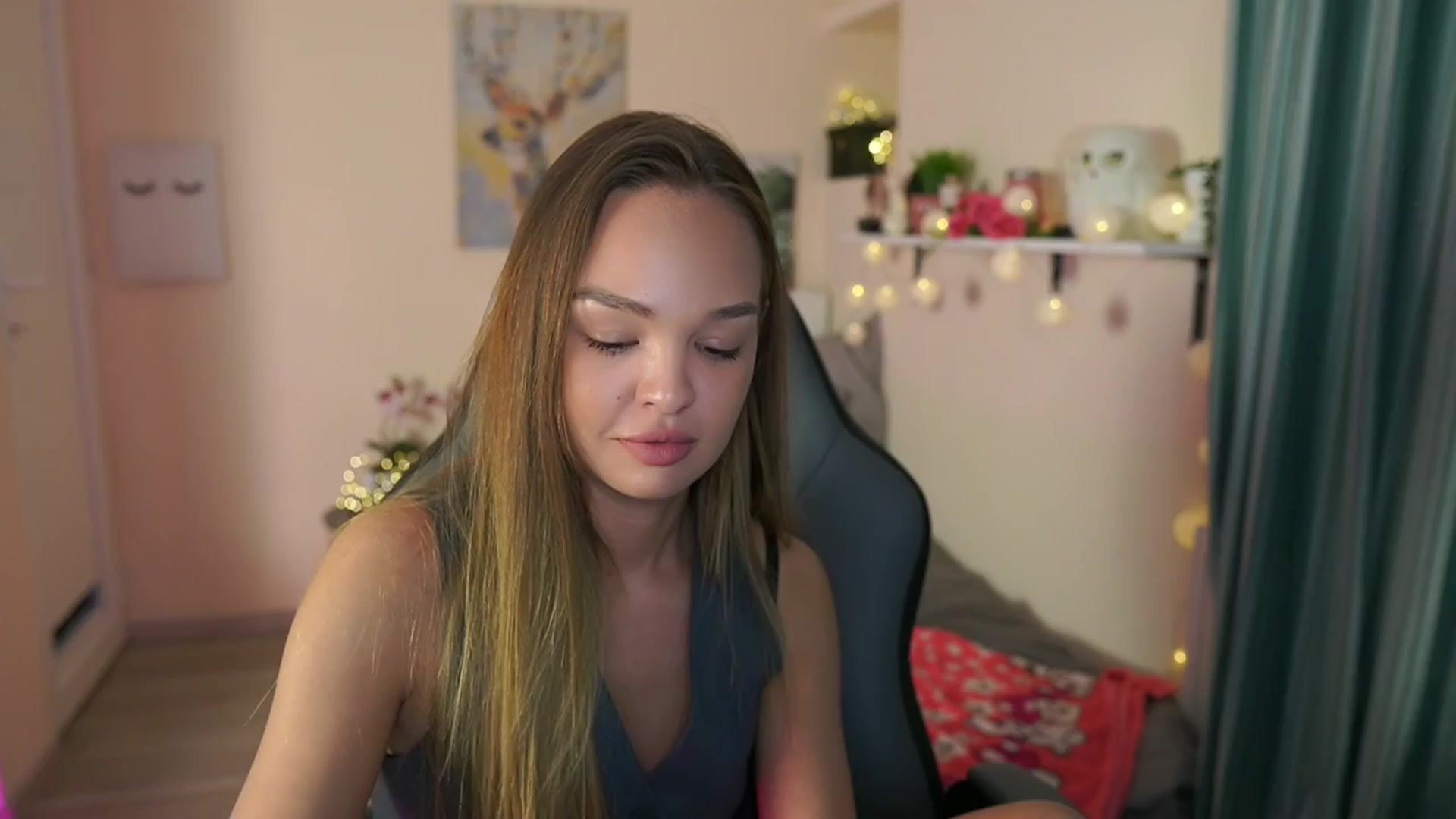 Gallery image thumbnail from Jesse__Jane__'s myfreecams stream on, 03/31/2024, 19:25 image 2 of 20