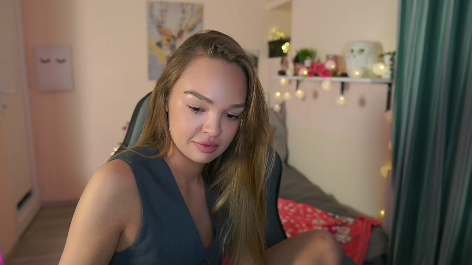 Gallery image thumbnail from Jesse__Jane__'s myfreecams stream on, 03/31/2024, 19:25 image 7 of 20