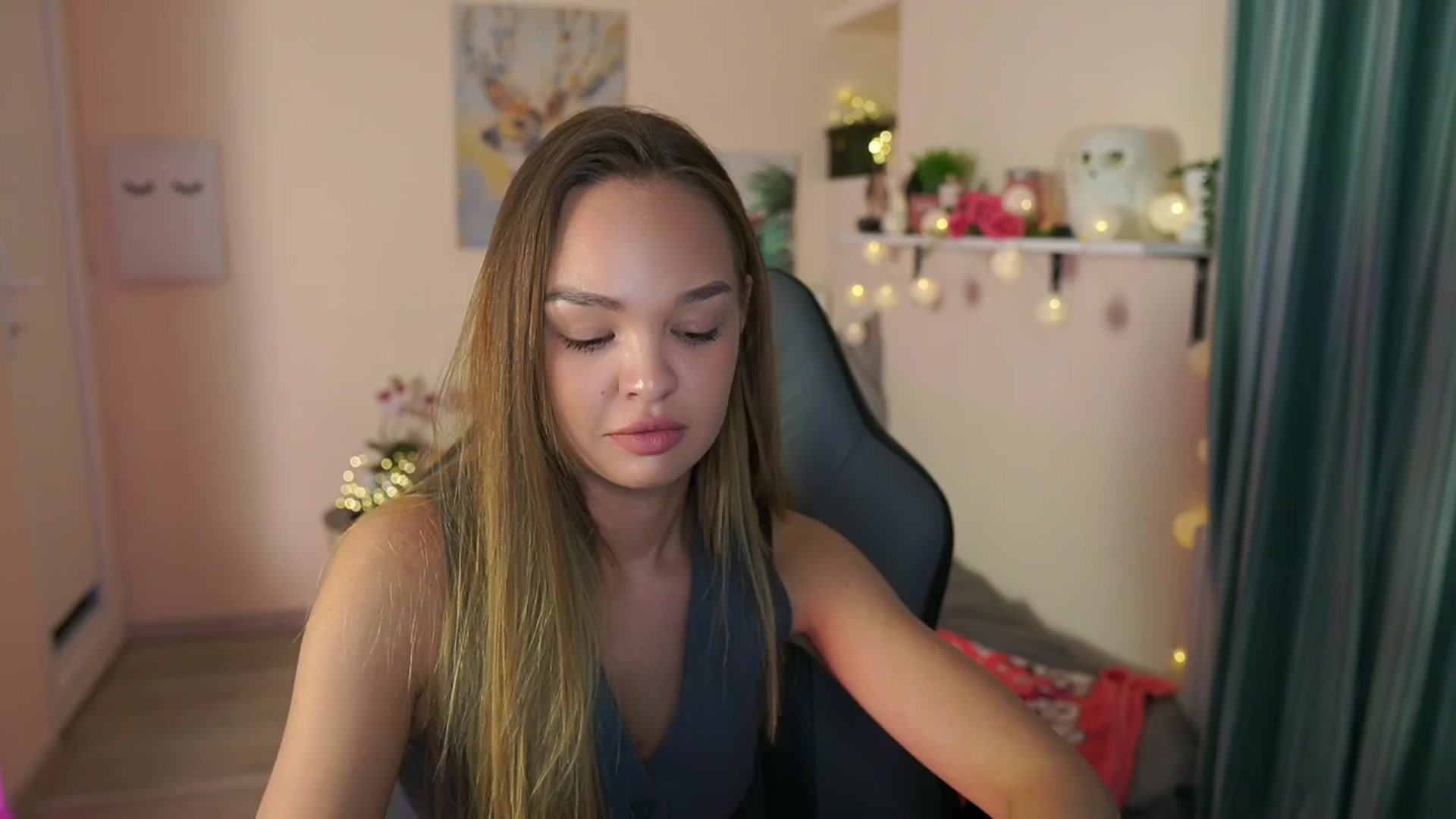 Gallery image thumbnail from Jesse__Jane__'s myfreecams stream on, 03/31/2024, 19:25 image 1 of 20