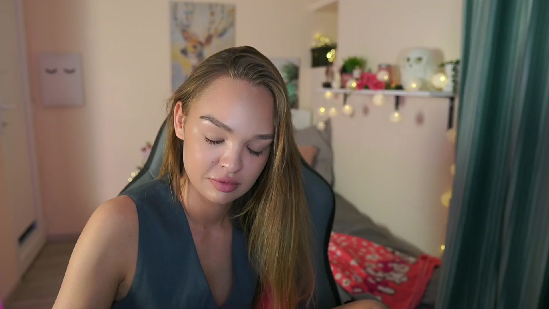 Gallery image thumbnail from Jesse__Jane__'s myfreecams stream on, 03/31/2024, 20:30 image 14 of 20