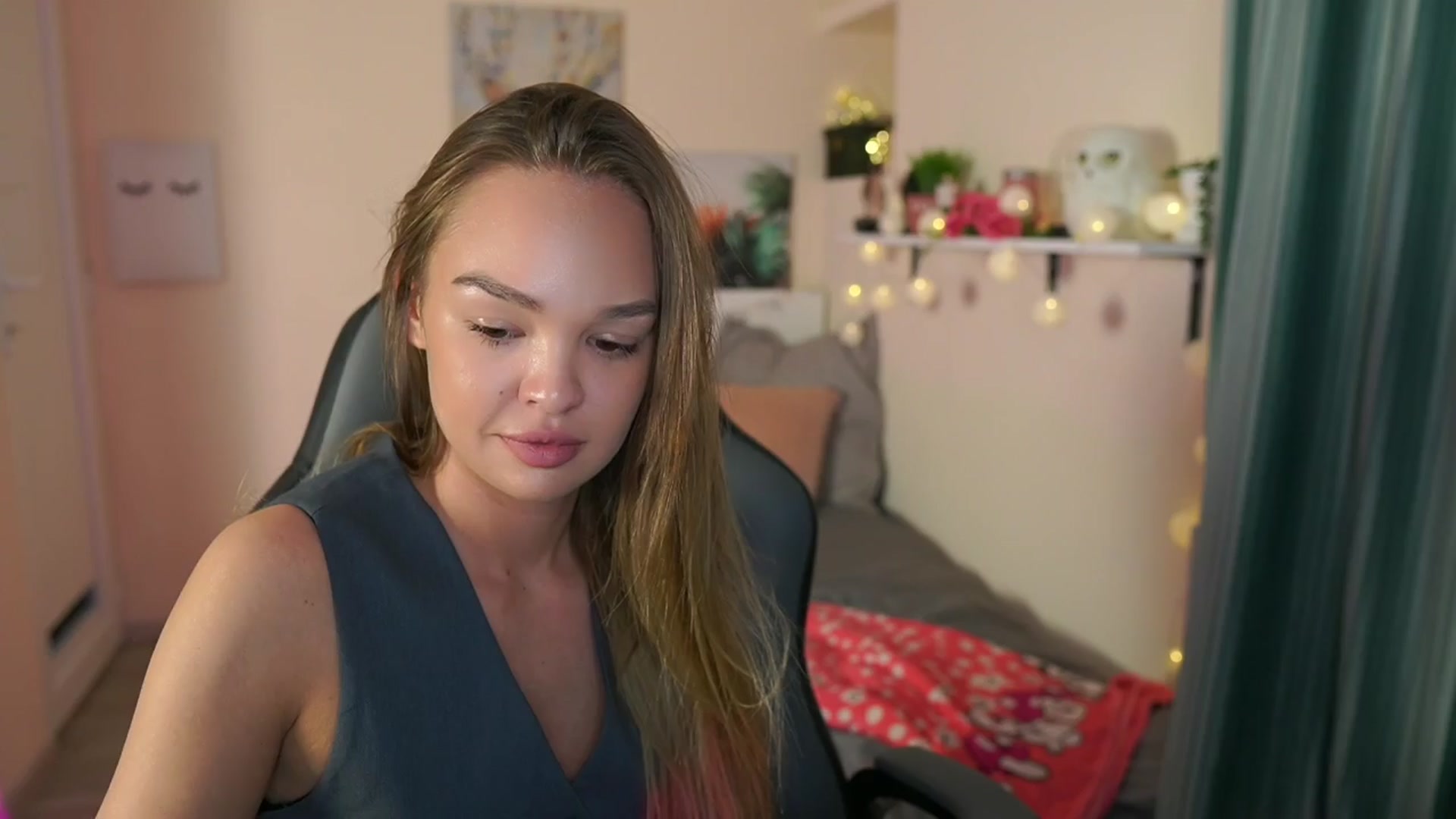 Gallery image thumbnail from Jesse__Jane__'s myfreecams stream on, 03/31/2024, 20:30 image 16 of 20