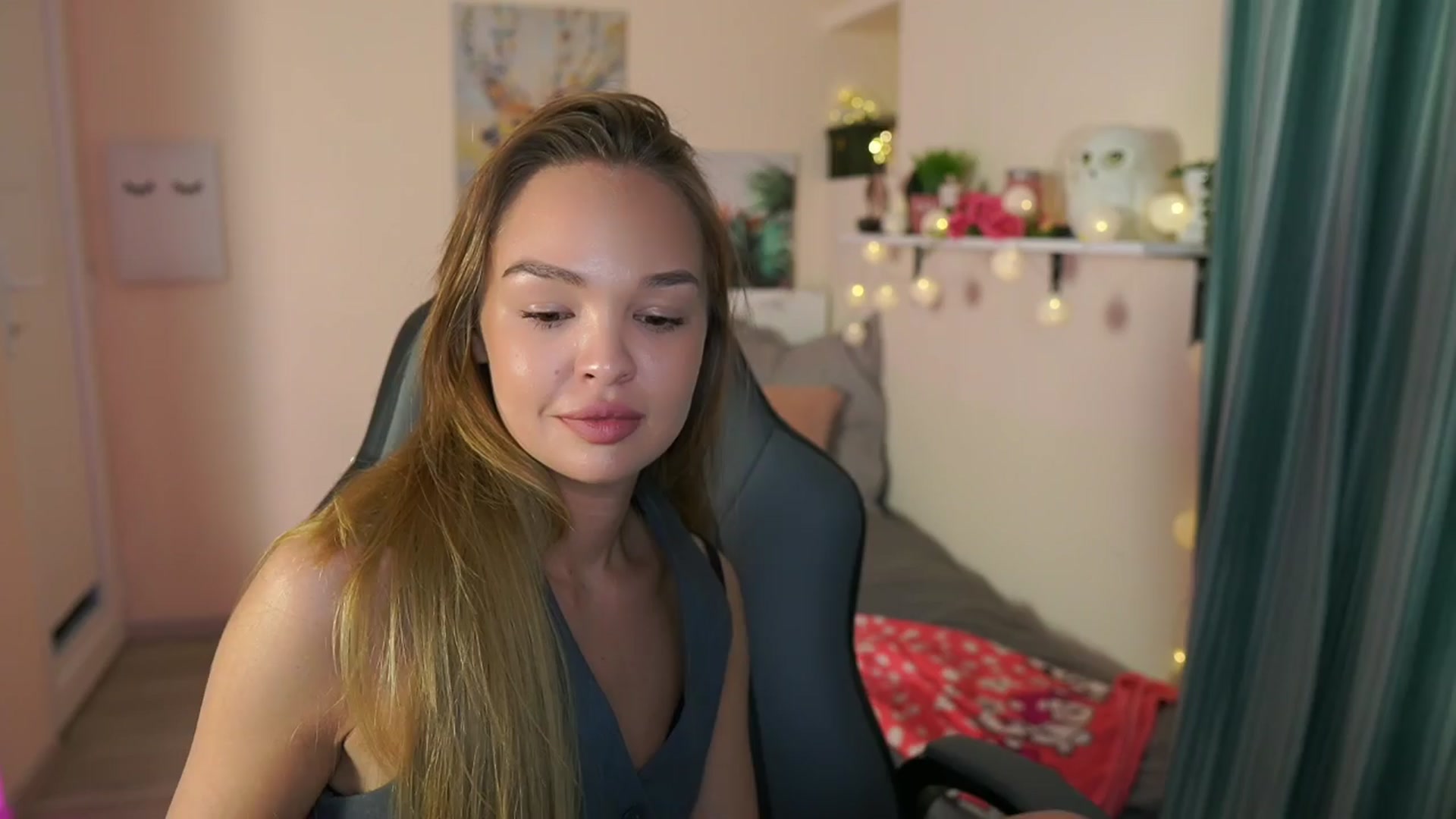 Gallery image thumbnail from Jesse__Jane__'s myfreecams stream on, 03/31/2024, 20:30 image 3 of 20