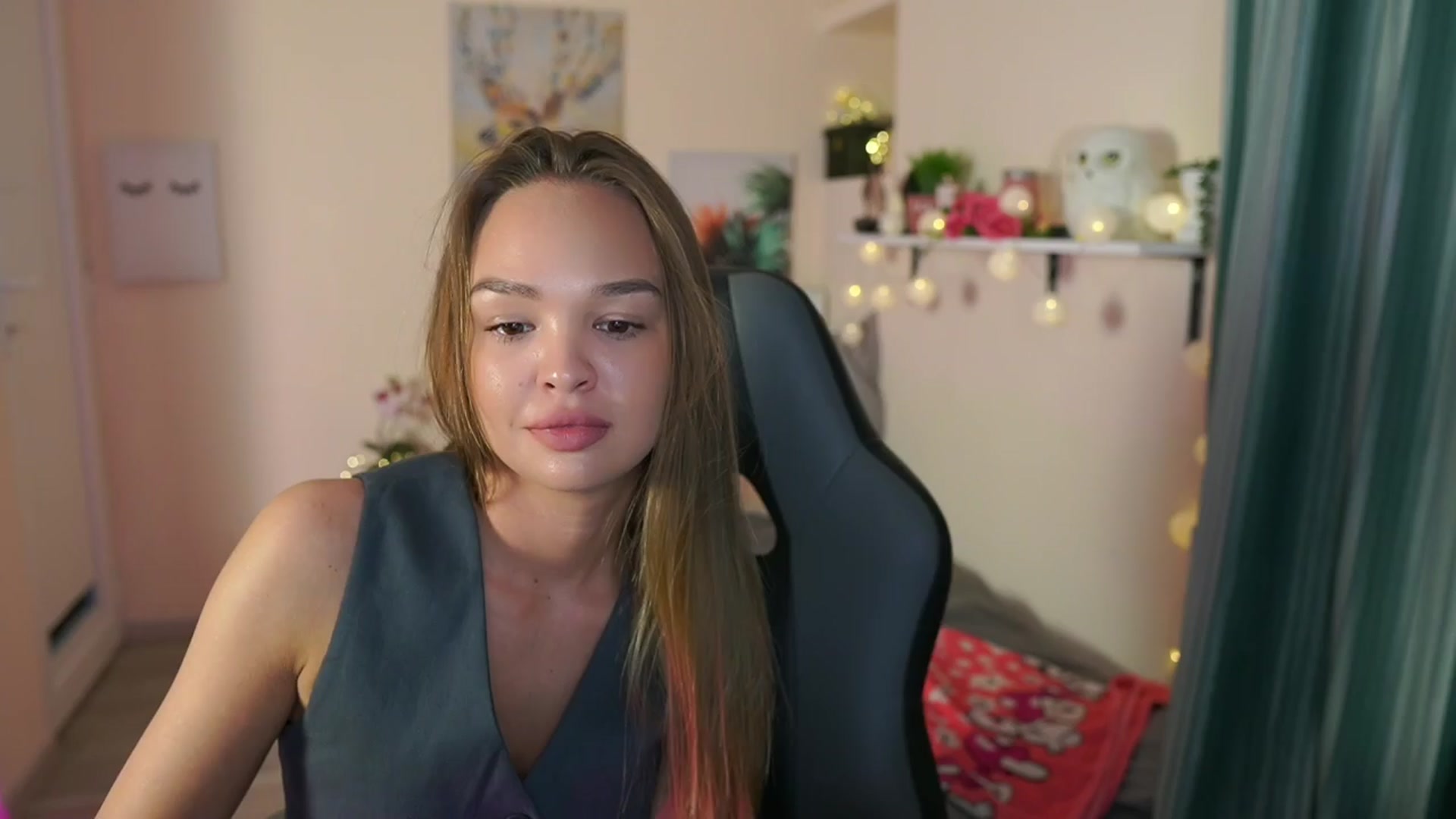 Gallery image thumbnail from Jesse__Jane__'s myfreecams stream on, 03/31/2024, 20:30 image 13 of 20
