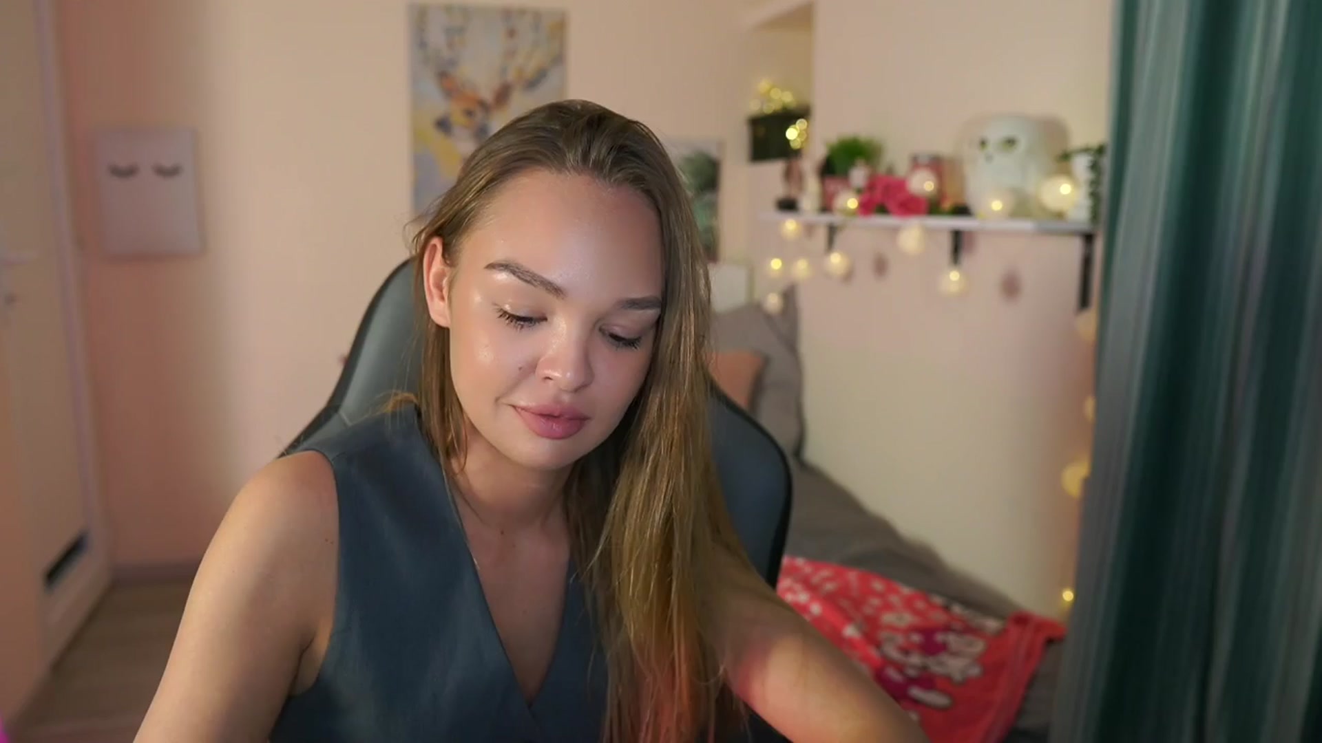 Gallery image thumbnail from Jesse__Jane__'s myfreecams stream on, 03/31/2024, 20:30 image 17 of 20