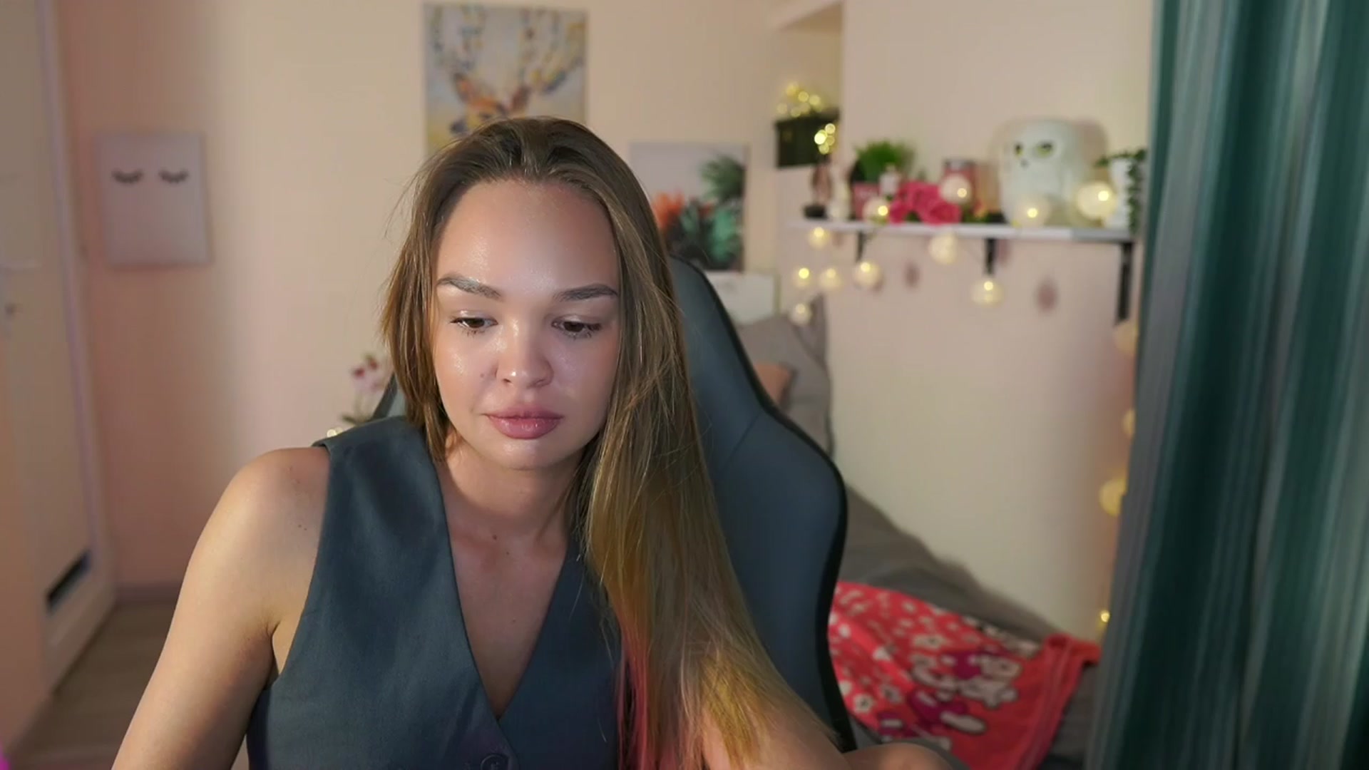 Gallery image thumbnail from Jesse__Jane__'s myfreecams stream on, 03/31/2024, 20:30 image 12 of 20