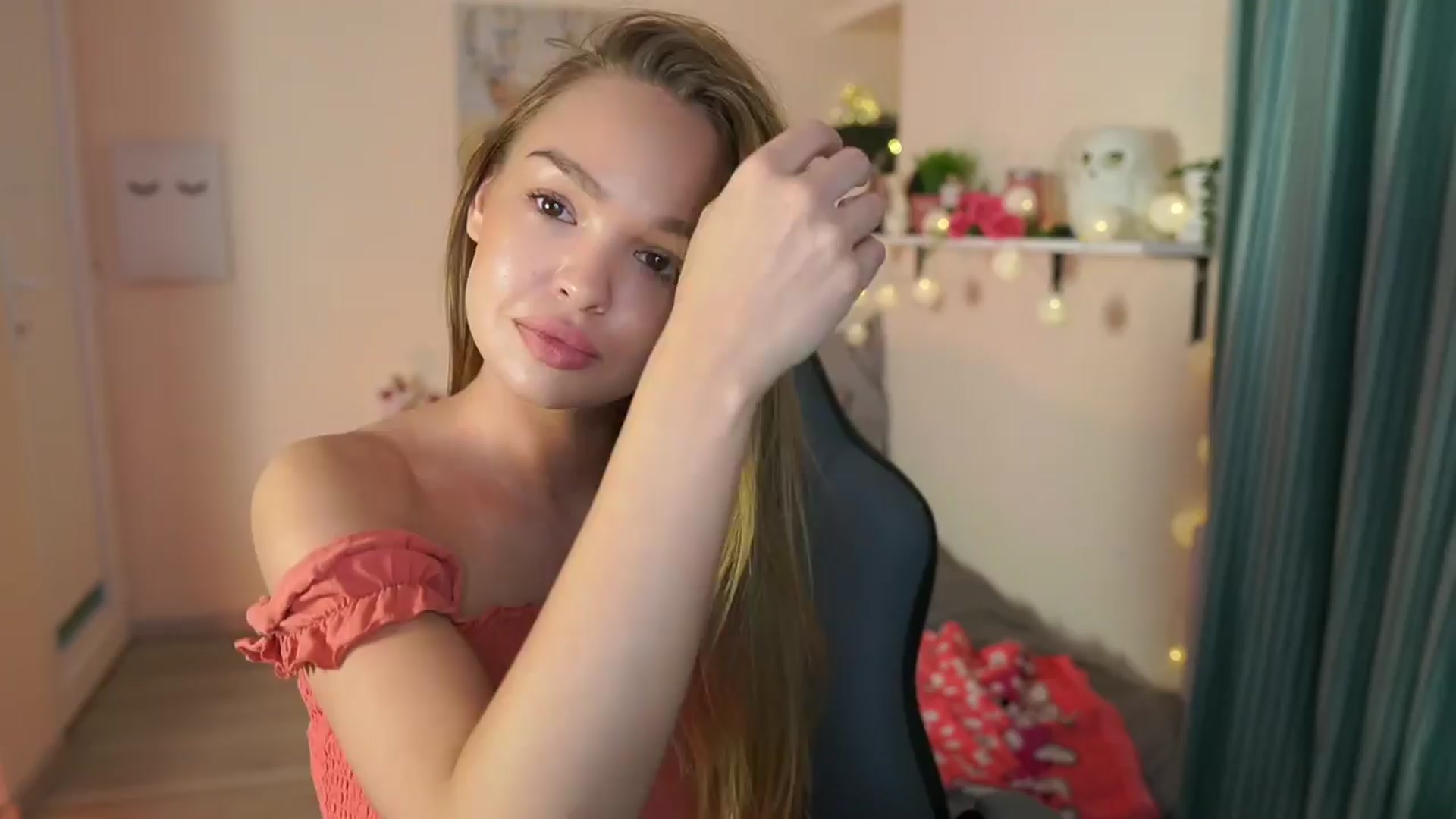Gallery image thumbnail from Jesse__Jane__'s myfreecams stream on, 04/01/2024, 13:54 image 18 of 20