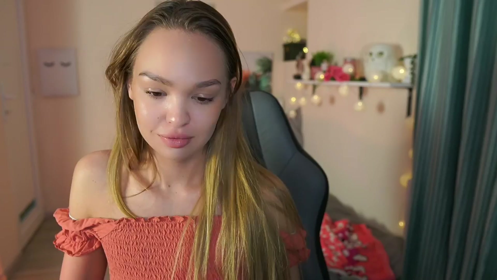 Gallery image thumbnail from Jesse__Jane__'s myfreecams stream on, 04/01/2024, 13:54 image 3 of 20