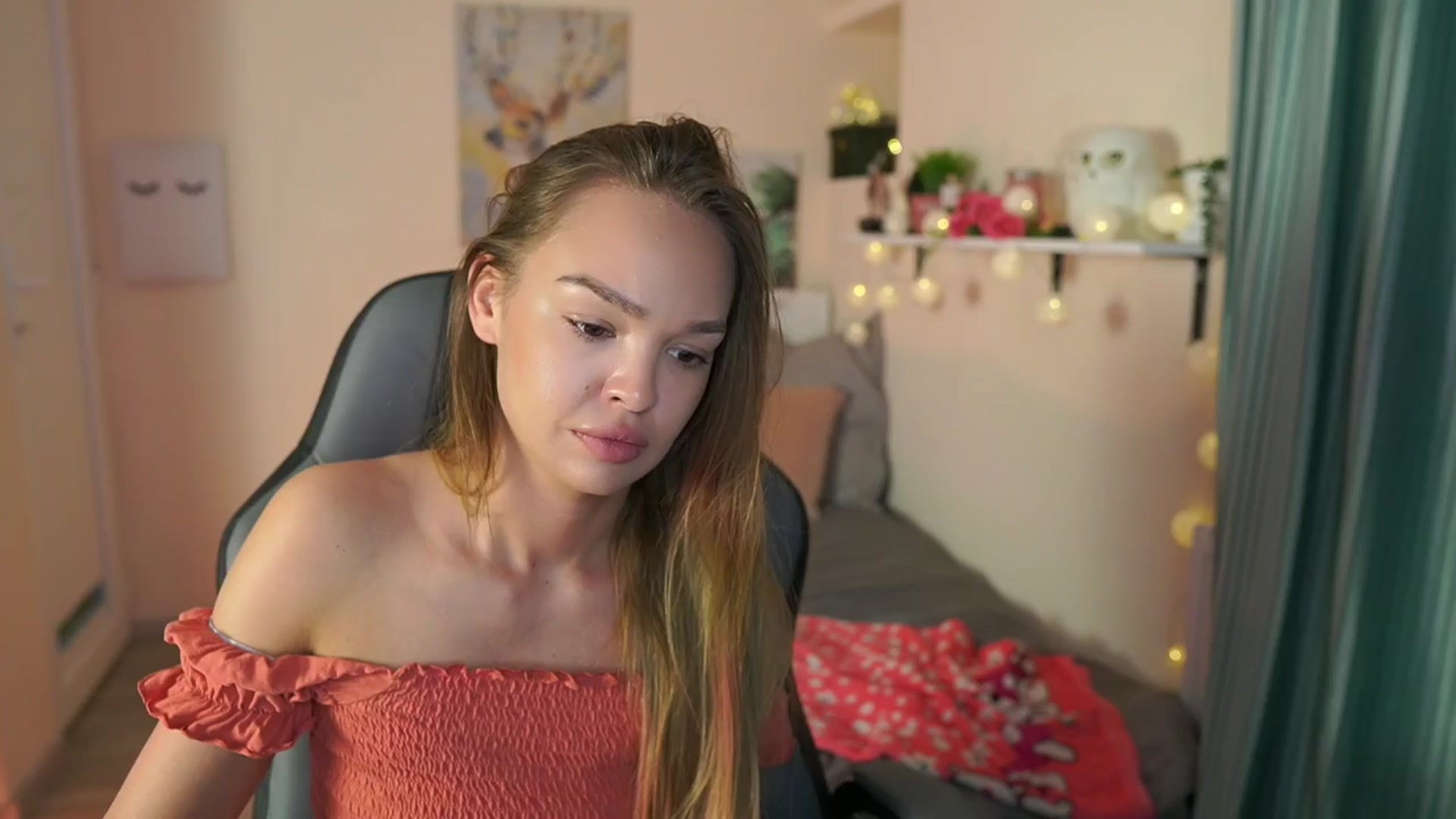 Gallery image thumbnail from Jesse__Jane__'s myfreecams stream on, 04/01/2024, 15:16 image 13 of 20