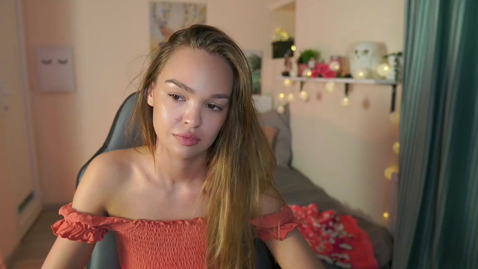 Gallery image thumbnail from Jesse__Jane__'s myfreecams stream on, 04/01/2024, 15:16 image 17 of 20