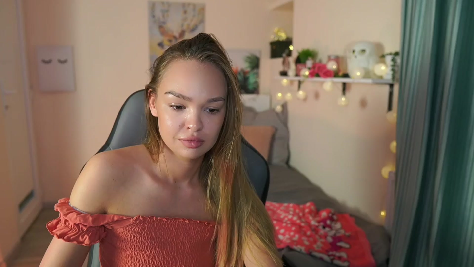 Gallery image thumbnail from Jesse__Jane__'s myfreecams stream on, 04/01/2024, 15:16 image 9 of 20