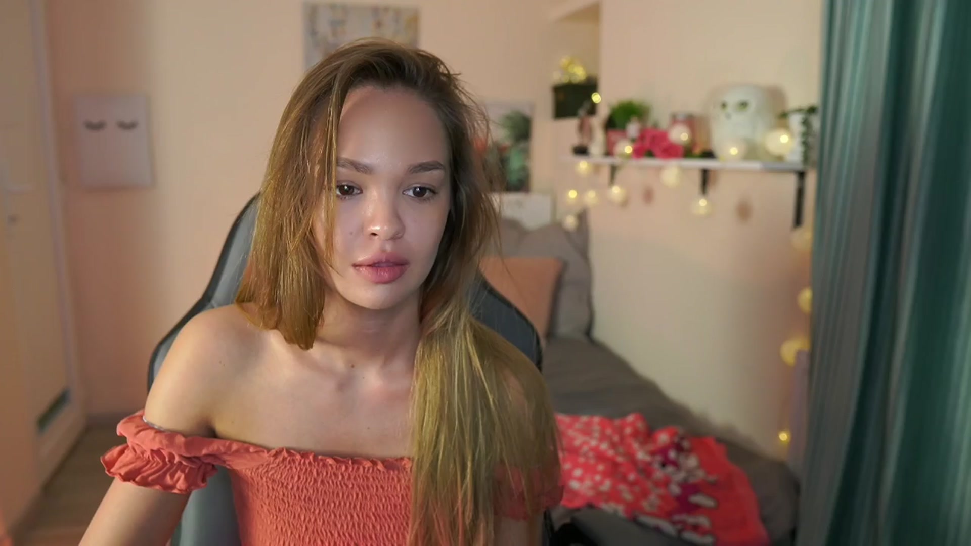 Gallery image thumbnail from Jesse__Jane__'s myfreecams stream on, 04/01/2024, 15:16 image 16 of 20