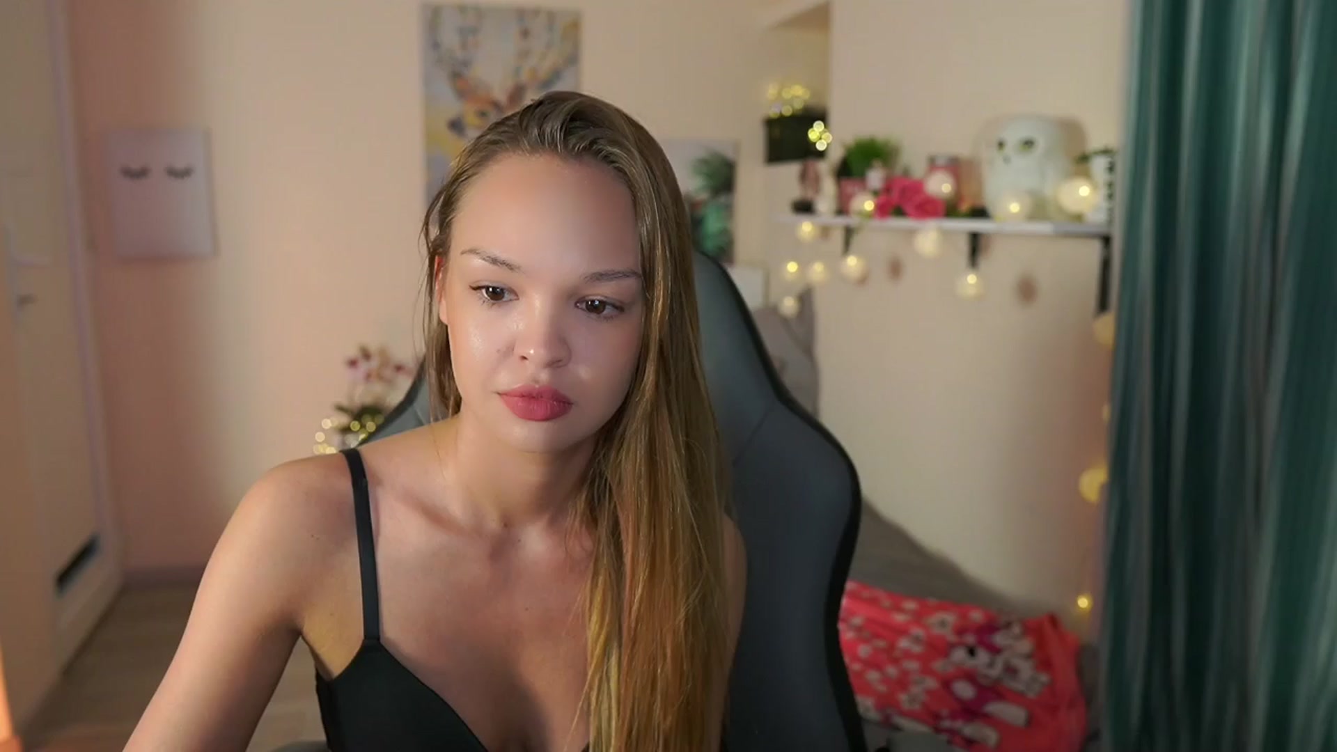 Gallery image thumbnail from Jesse__Jane__'s myfreecams stream on, 04/02/2024, 04:17 image 19 of 20