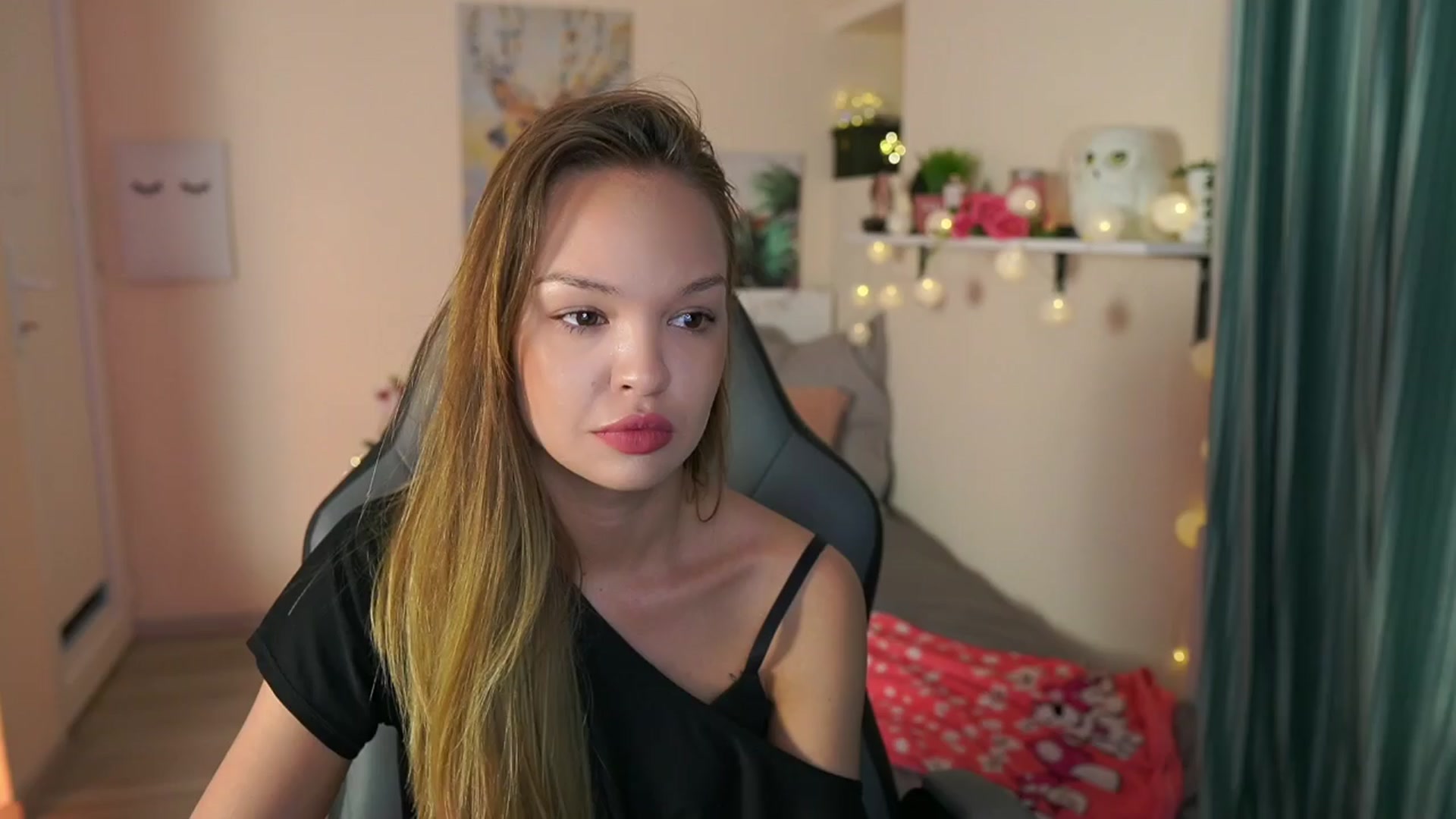 Gallery image thumbnail from Jesse__Jane__'s myfreecams stream on, 04/02/2024, 04:17 image 11 of 20