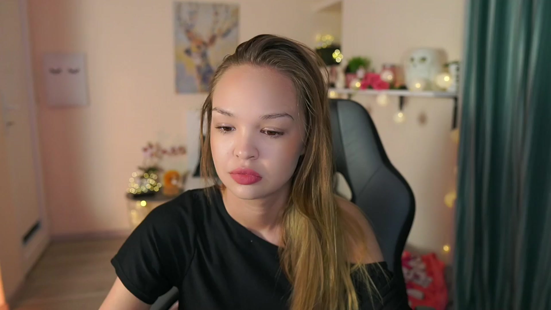 Gallery image thumbnail from Jesse__Jane__'s myfreecams stream on, 04/02/2024, 04:17 image 5 of 20