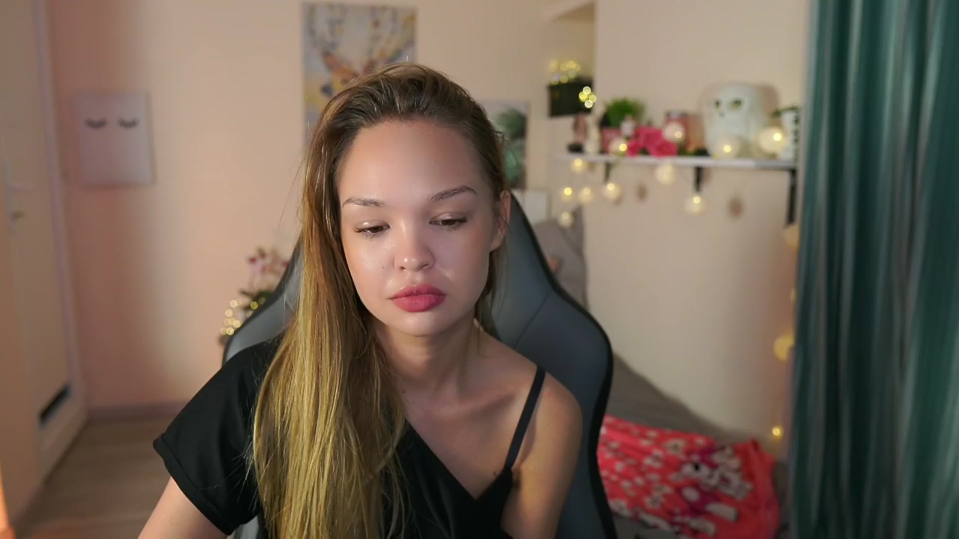 Gallery image thumbnail from Jesse__Jane__'s myfreecams stream on, 04/02/2024, 04:58 image 16 of 20