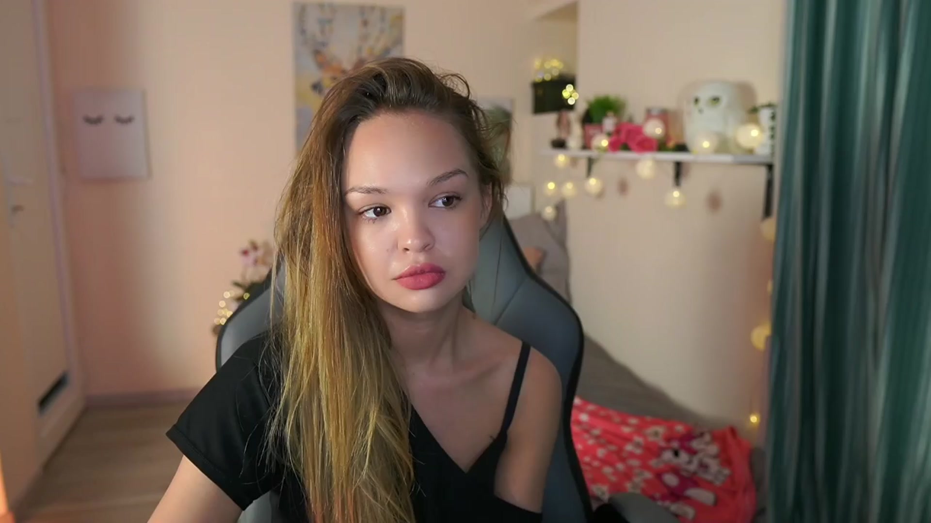 Gallery image thumbnail from Jesse__Jane__'s myfreecams stream on, 04/02/2024, 04:58 image 14 of 20