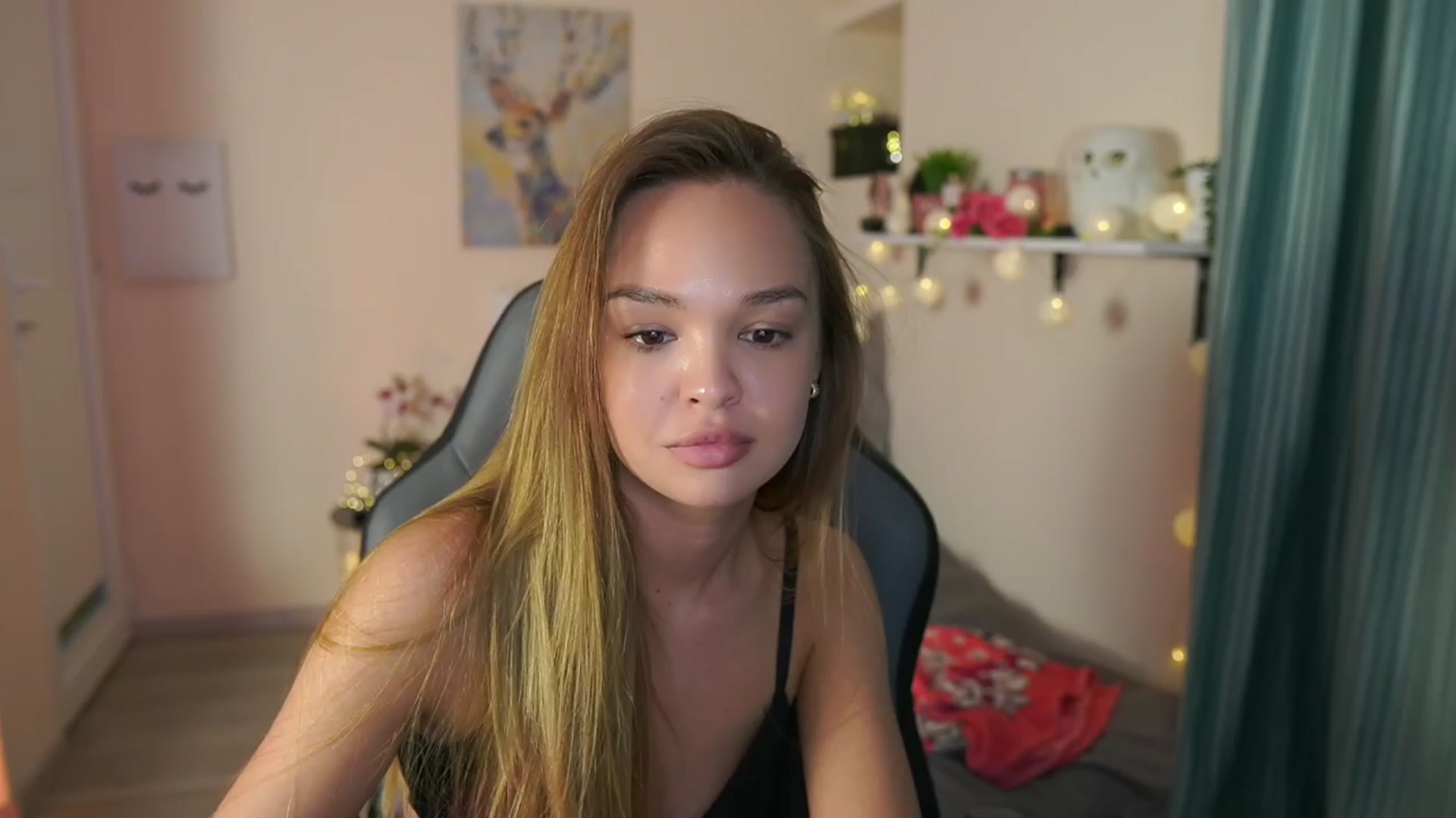 Gallery image thumbnail from Jesse__Jane__'s myfreecams stream on, 04/03/2024, 12:46 image 2 of 20