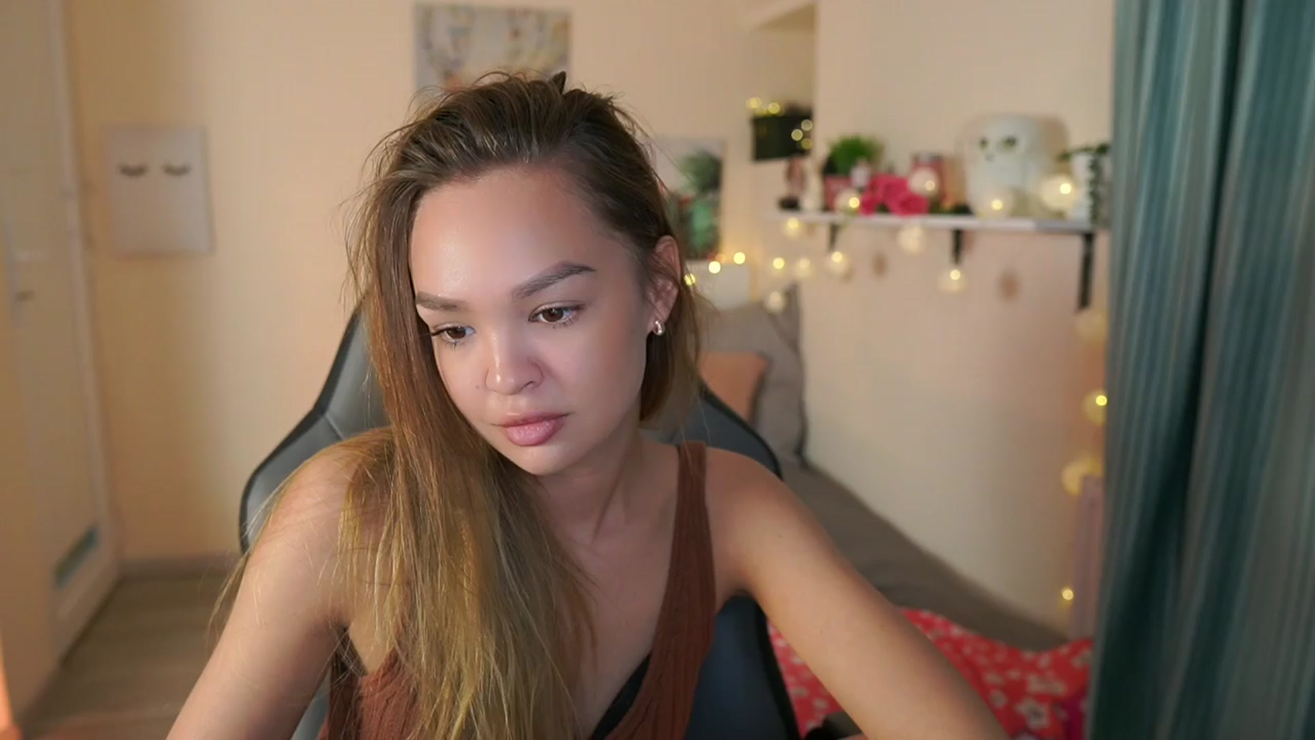 Gallery image thumbnail from Jesse__Jane__'s myfreecams stream on, 04/04/2024, 10:12 image 11 of 20