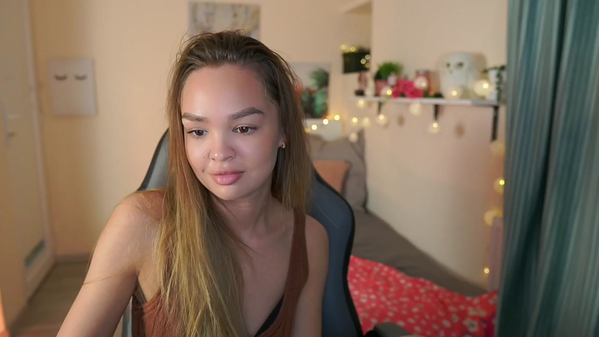 Gallery image thumbnail from Jesse__Jane__'s myfreecams stream on, 04/04/2024, 10:12 image 12 of 20