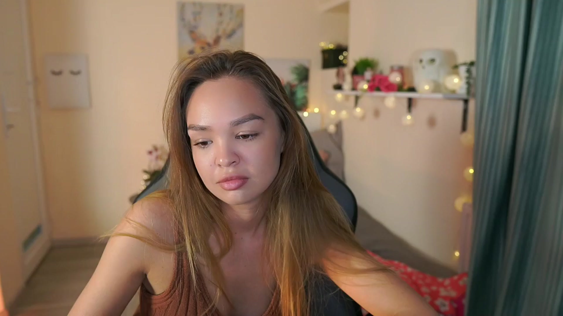 Gallery image thumbnail from Jesse__Jane__'s myfreecams stream on, 04/04/2024, 10:12 image 20 of 20