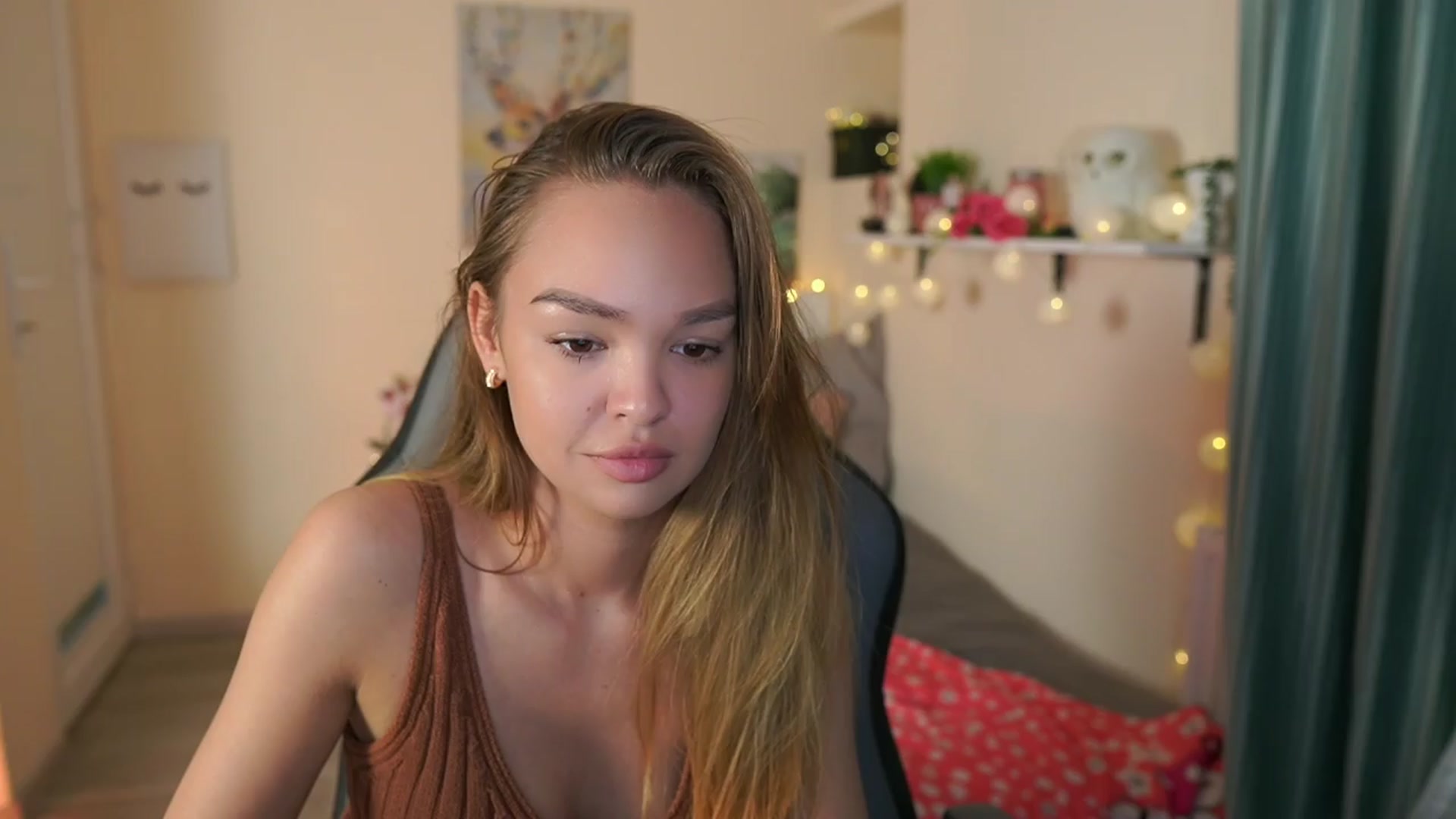 Gallery image thumbnail from Jesse__Jane__'s myfreecams stream on, 04/04/2024, 10:59 image 4 of 20