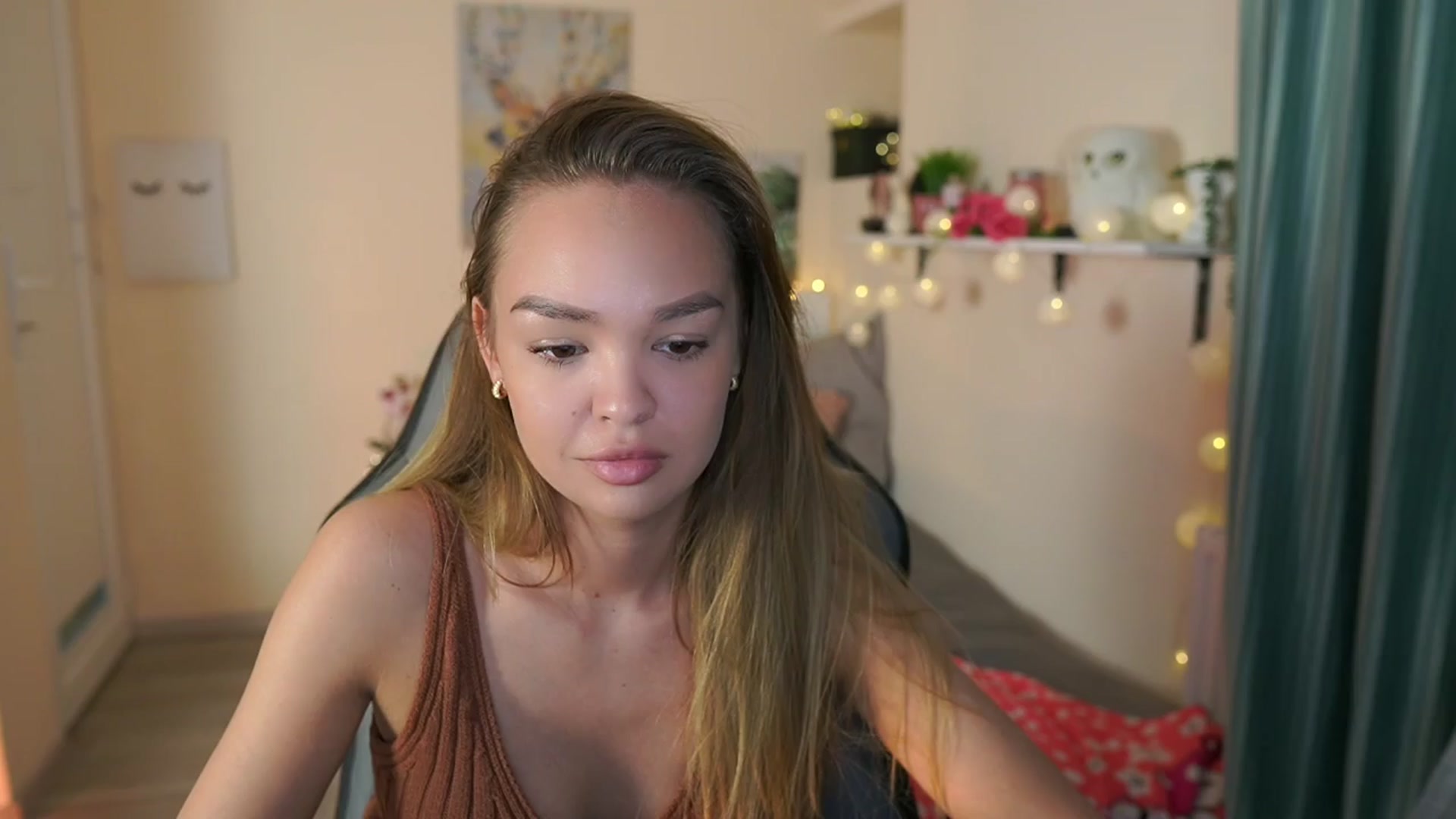 Gallery image thumbnail from Jesse__Jane__'s myfreecams stream on, 04/04/2024, 10:59 image 6 of 20