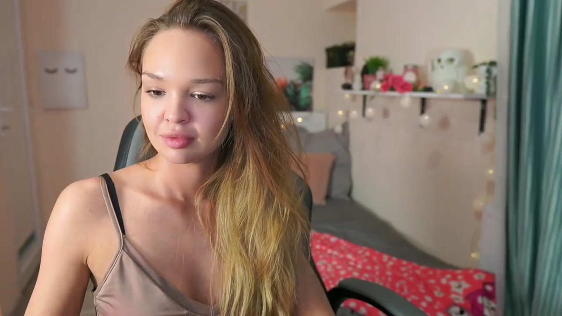 Gallery image thumbnail from Jesse__Jane__'s myfreecams stream on, 04/05/2024, 12:56 image 3 of 20
