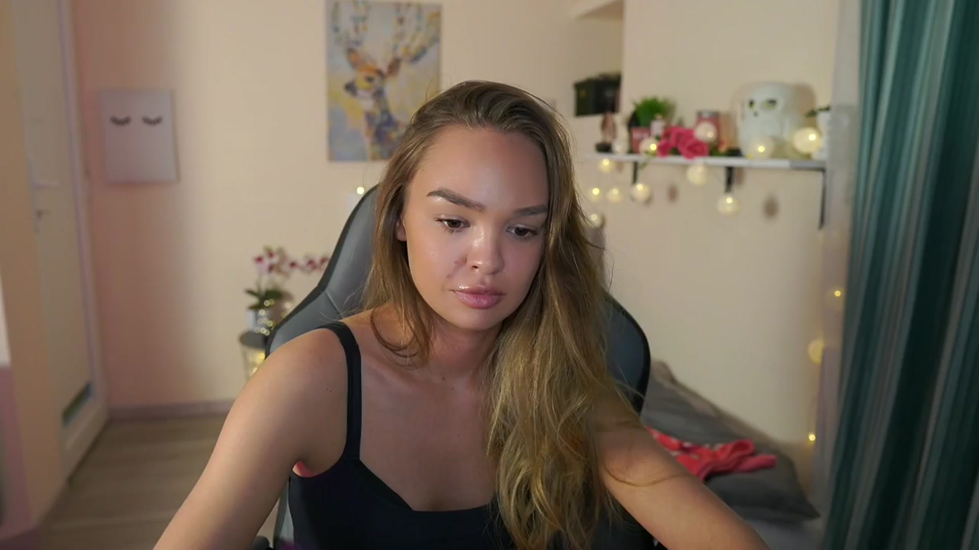 Gallery image thumbnail from Jesse__Jane__'s myfreecams stream on, 04/07/2024, 22:44 image 16 of 20