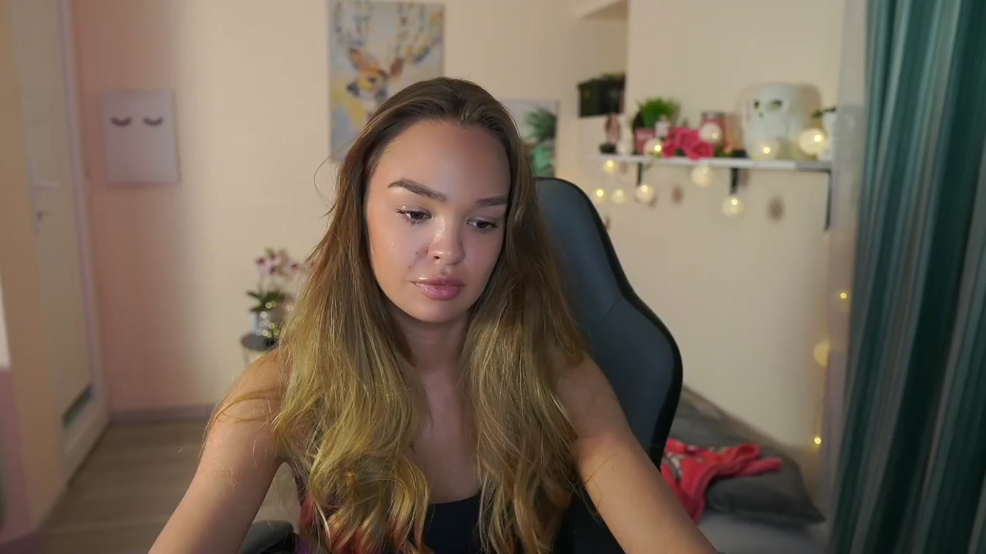 Gallery image thumbnail from Jesse__Jane__'s myfreecams stream on, 04/07/2024, 22:44 image 20 of 20