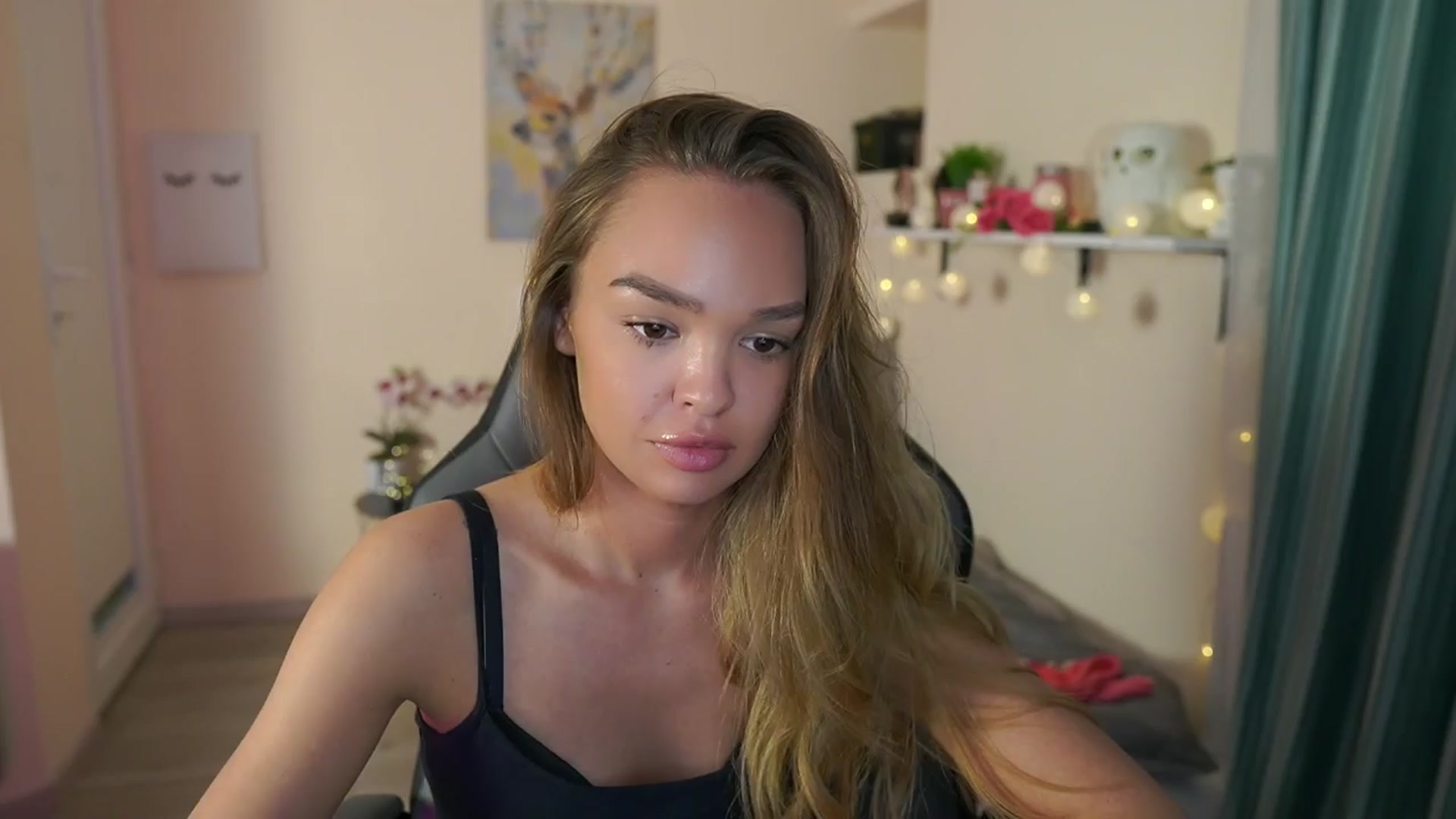 Gallery image thumbnail from Jesse__Jane__'s myfreecams stream on, 04/07/2024, 22:44 image 11 of 20
