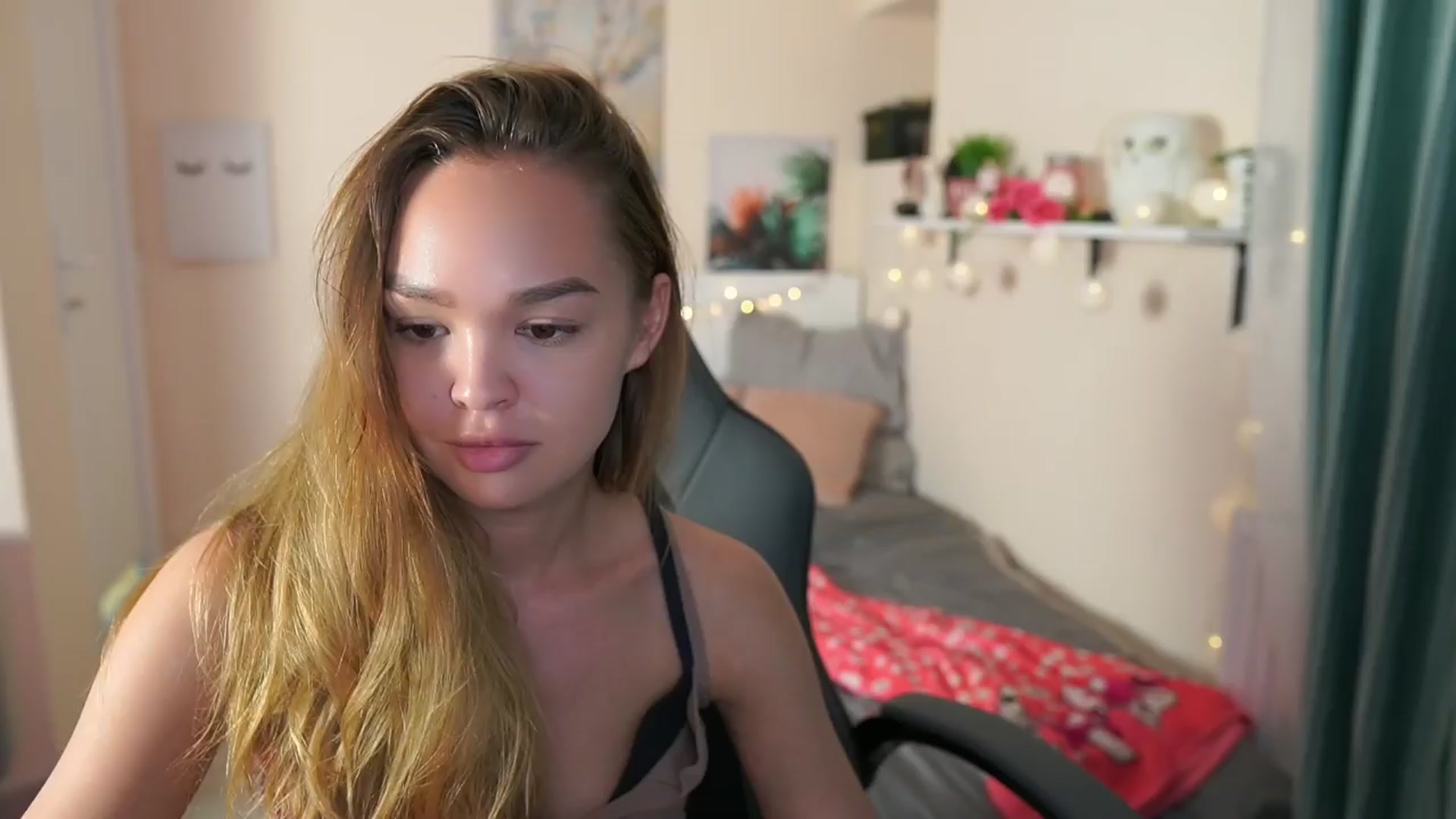 Gallery image thumbnail from Jesse__Jane__'s myfreecams stream on, 04/08/2024, 16:50 image 17 of 20