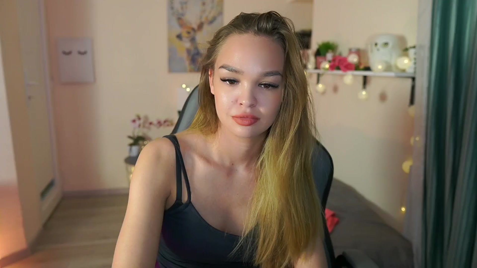 Gallery image thumbnail from Jesse__Jane__'s myfreecams stream on, 04/11/2024, 11:16 image 11 of 20
