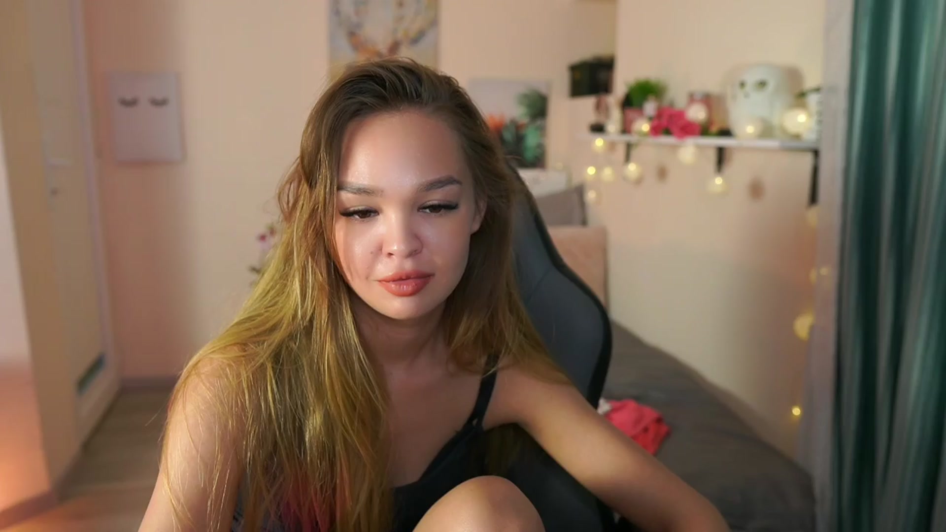 Gallery image thumbnail from Jesse__Jane__'s myfreecams stream on, 04/11/2024, 12:47 image 8 of 20