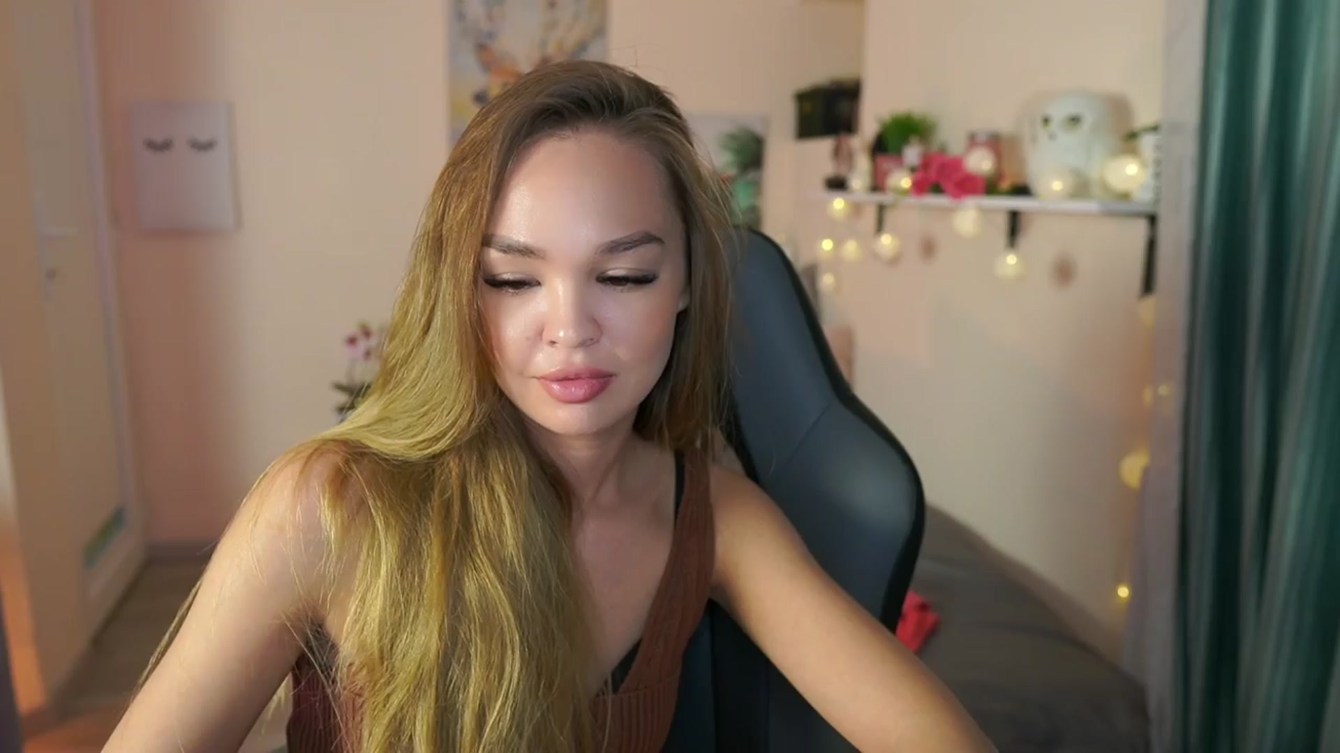 Gallery image thumbnail from Jesse__Jane__'s myfreecams stream on, 04/12/2024, 10:19 image 20 of 20