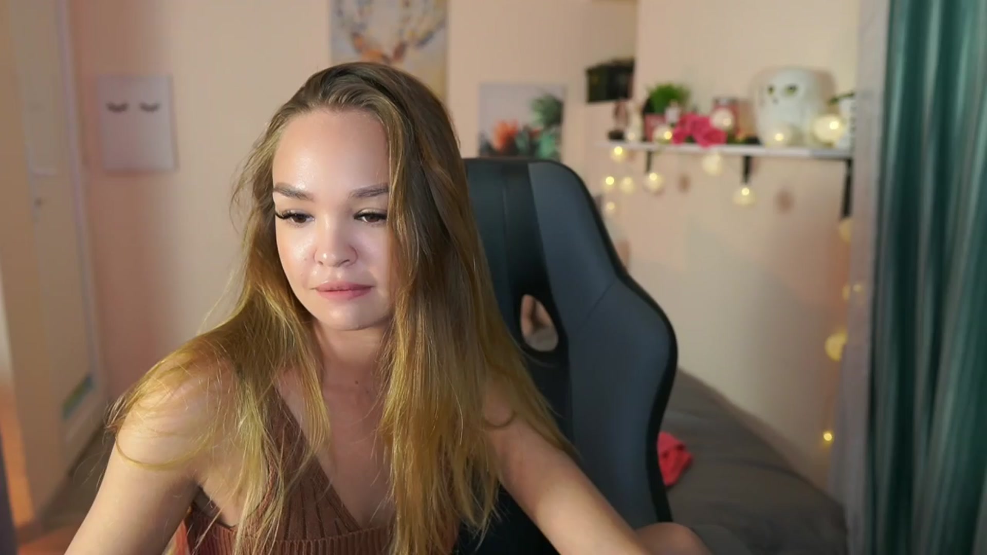 Gallery image thumbnail from Jesse__Jane__'s myfreecams stream on, 04/12/2024, 10:19 image 12 of 20