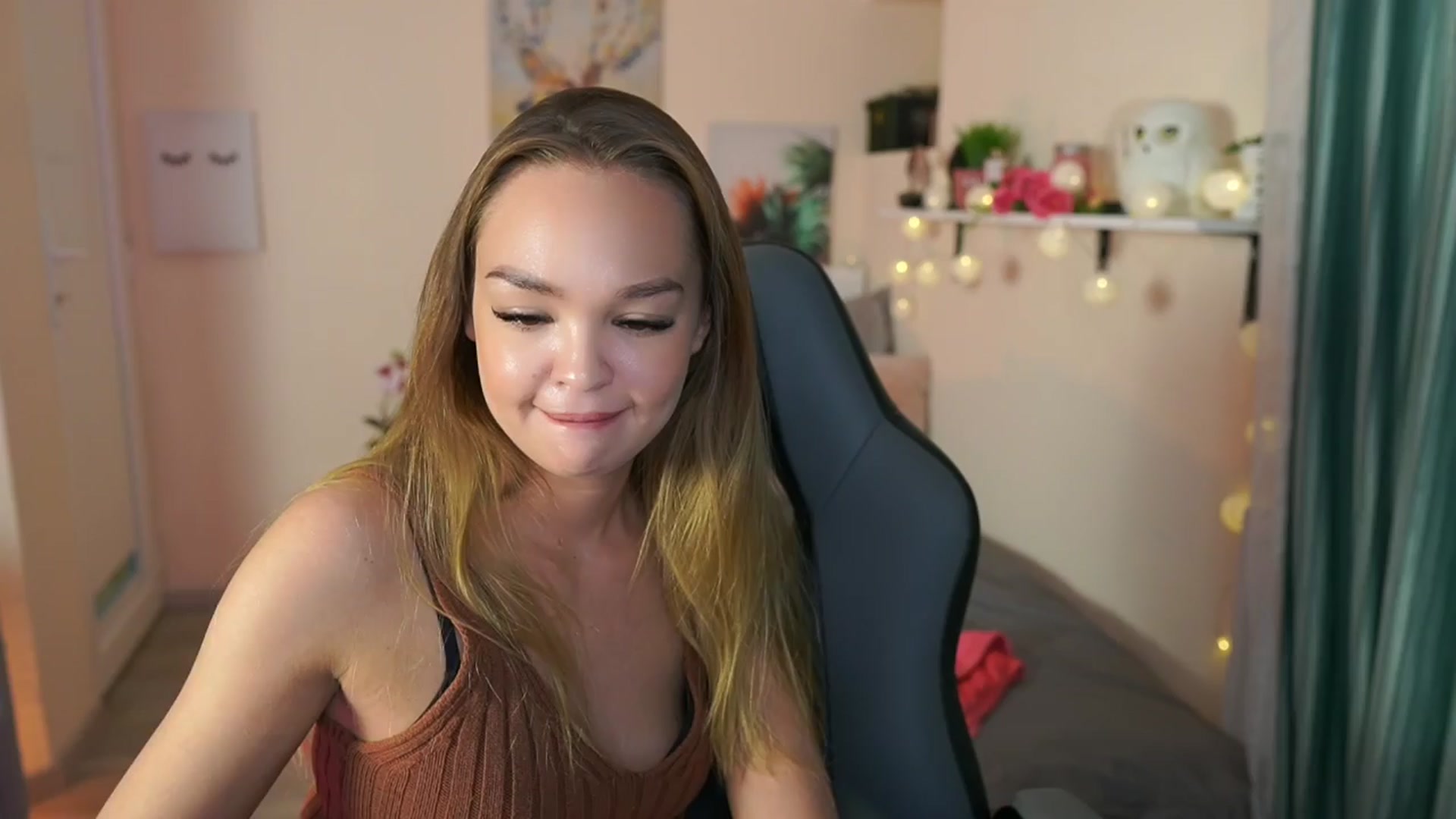 Gallery image thumbnail from Jesse__Jane__'s myfreecams stream on, 04/12/2024, 11:56 image 17 of 20
